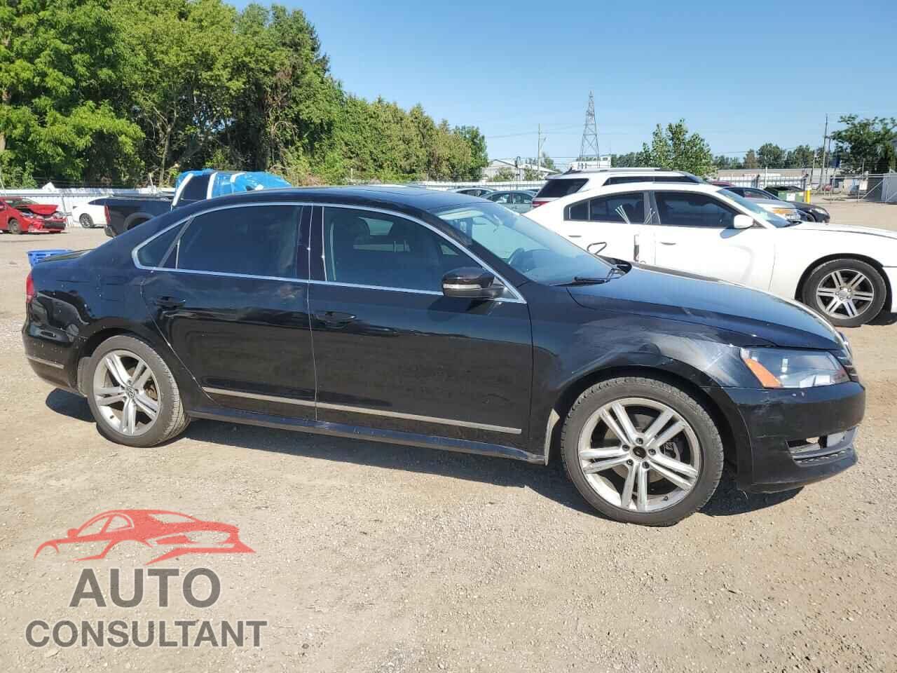 VOLKSWAGEN PASSAT 2015 - 1VWCS7A39FC028652