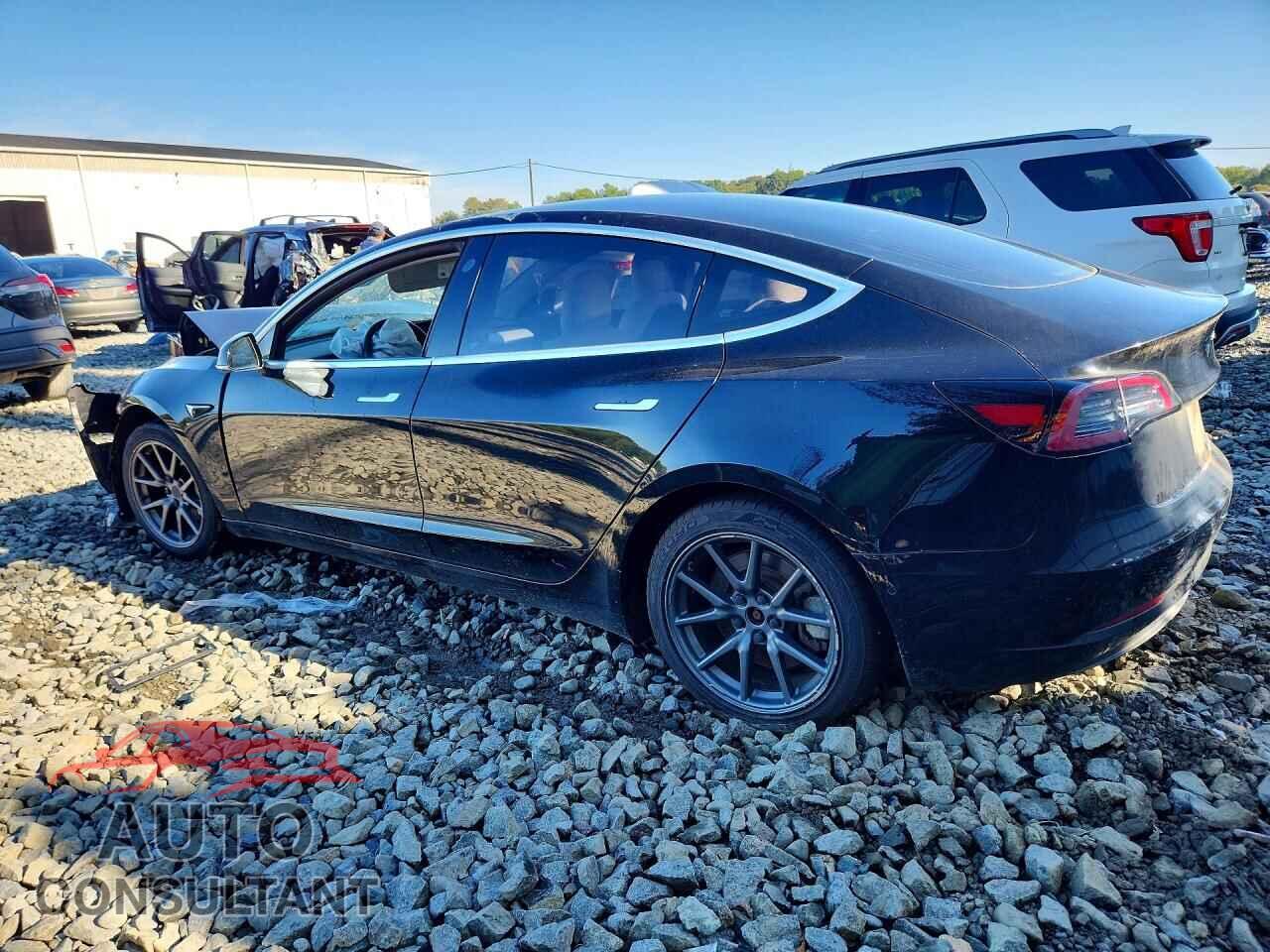 TESLA MODEL 3 2018 - 5YJ3E1EA4JF155370