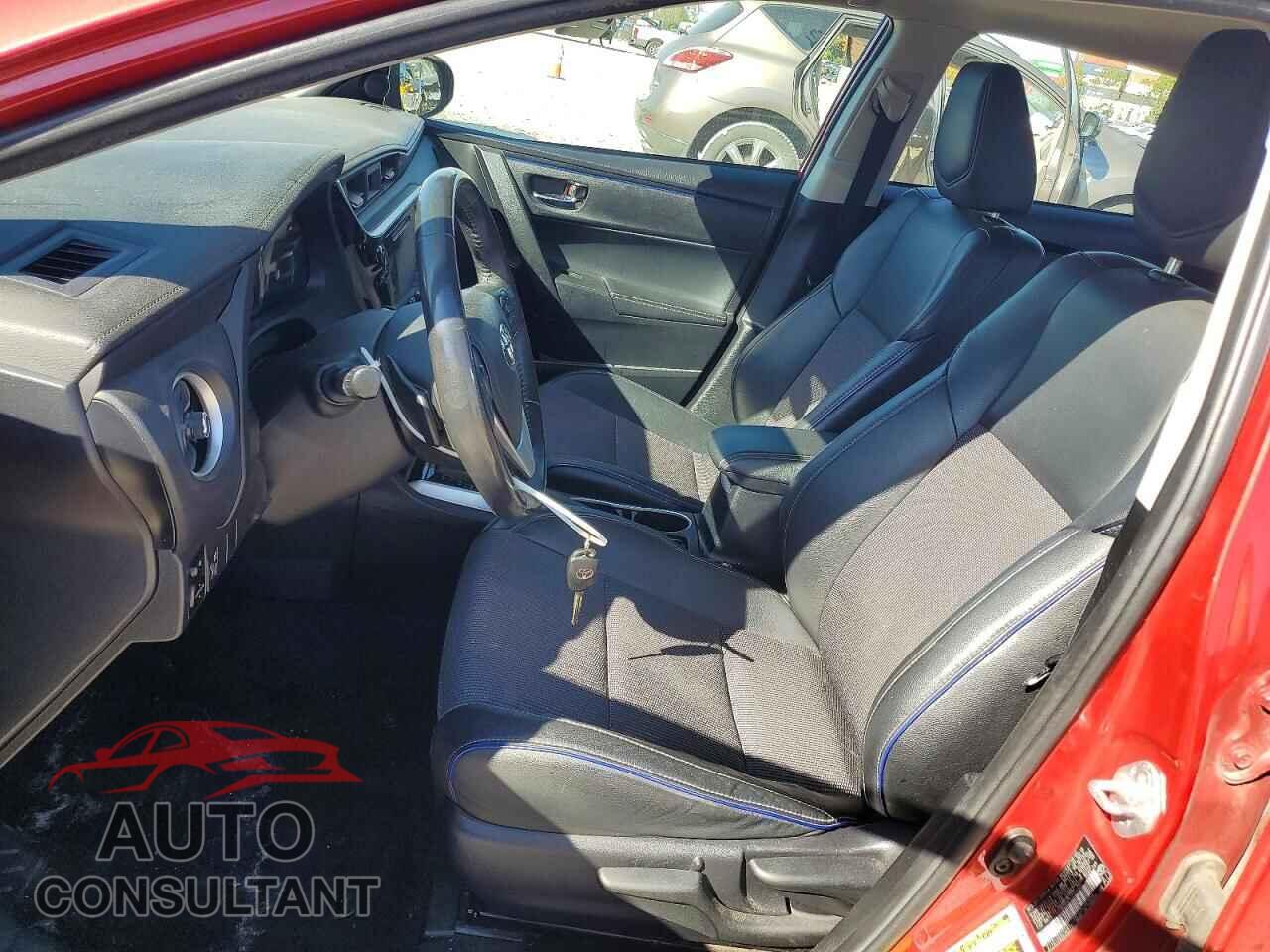 TOYOTA COROLLA 2018 - 2T1BURHEXJC073420