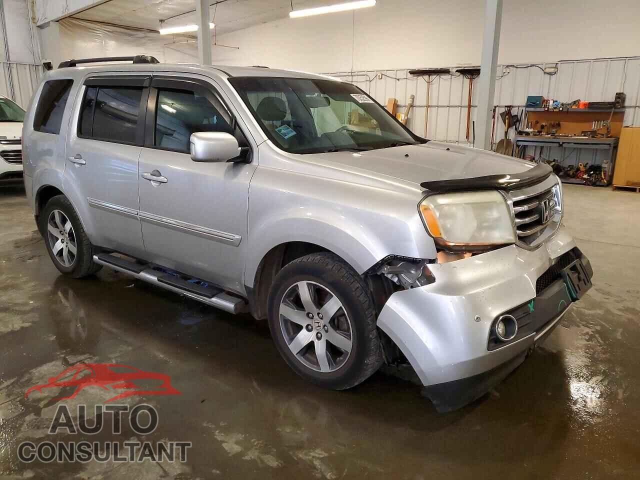 HONDA PILOT 2013 - 5FNYF4H93DB020679