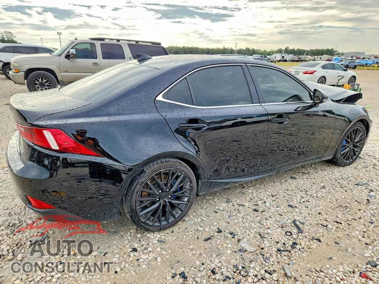 LEXUS IS 2016 - JTHBA1D23G5010217