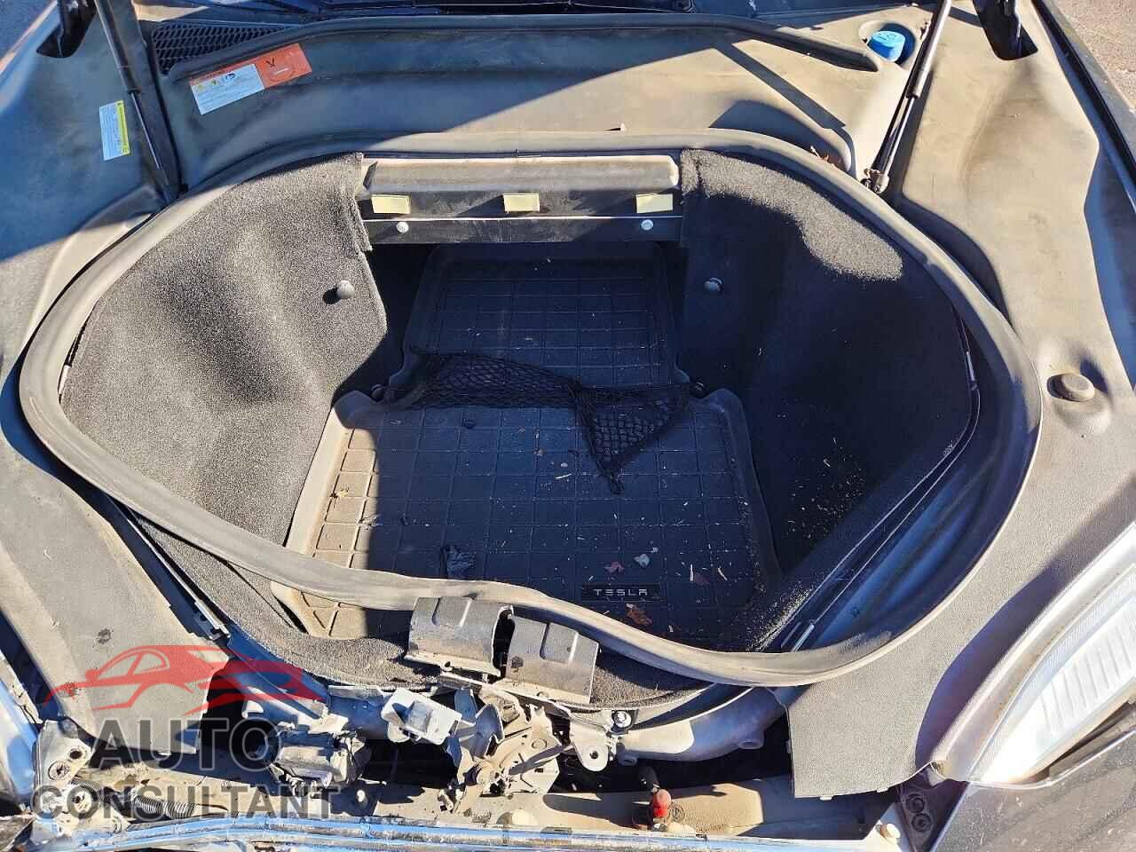 TESLA MODEL S 2014 - 5YJSA1H14EFP50602