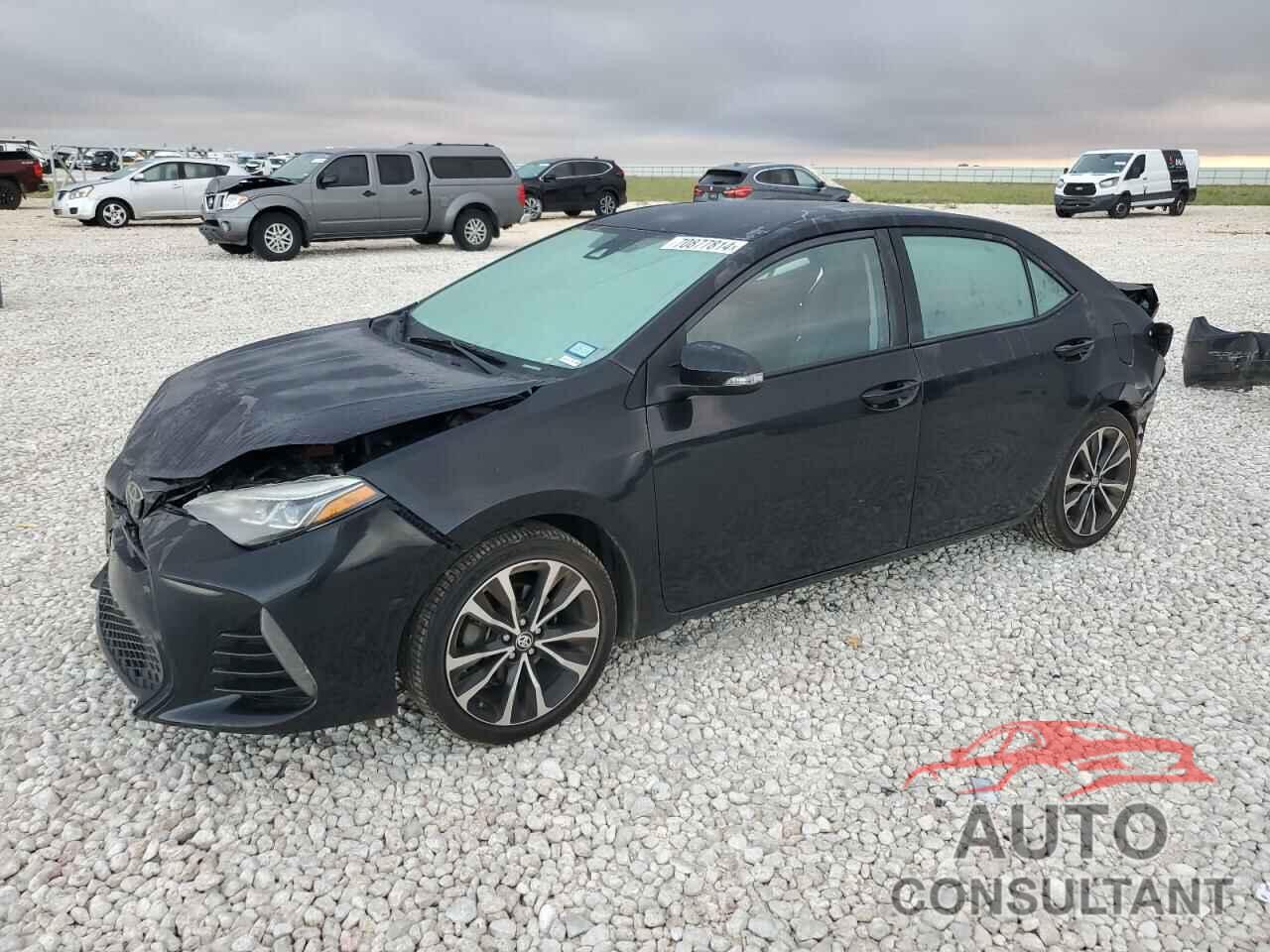TOYOTA COROLLA 2018 - 5YFBURHE6JP833620