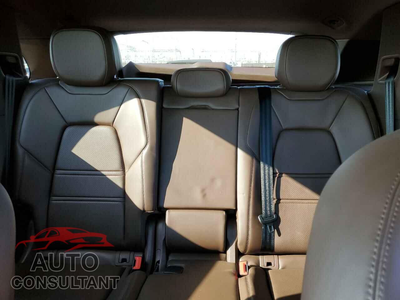 PORSCHE CAYENNE 2021 - WP1AA2AY7MDA00348