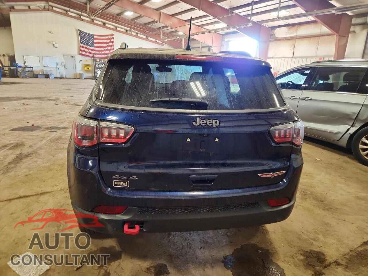 JEEP COMPASS 2018 - 3C4NJDDB8JT417201