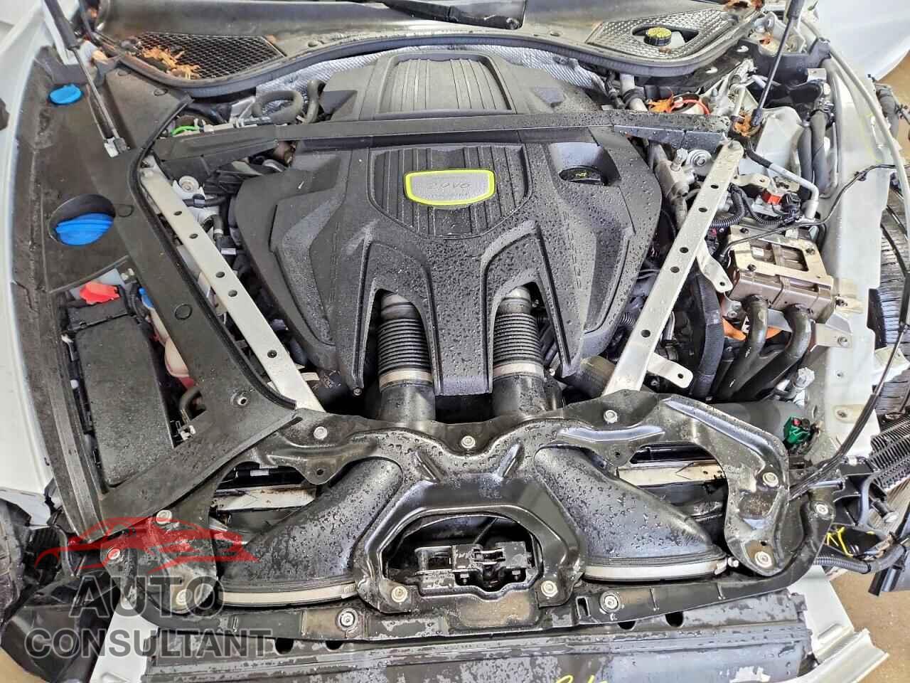 PORSCHE PANAMERA 2020 - WP0AE2A70LL130828