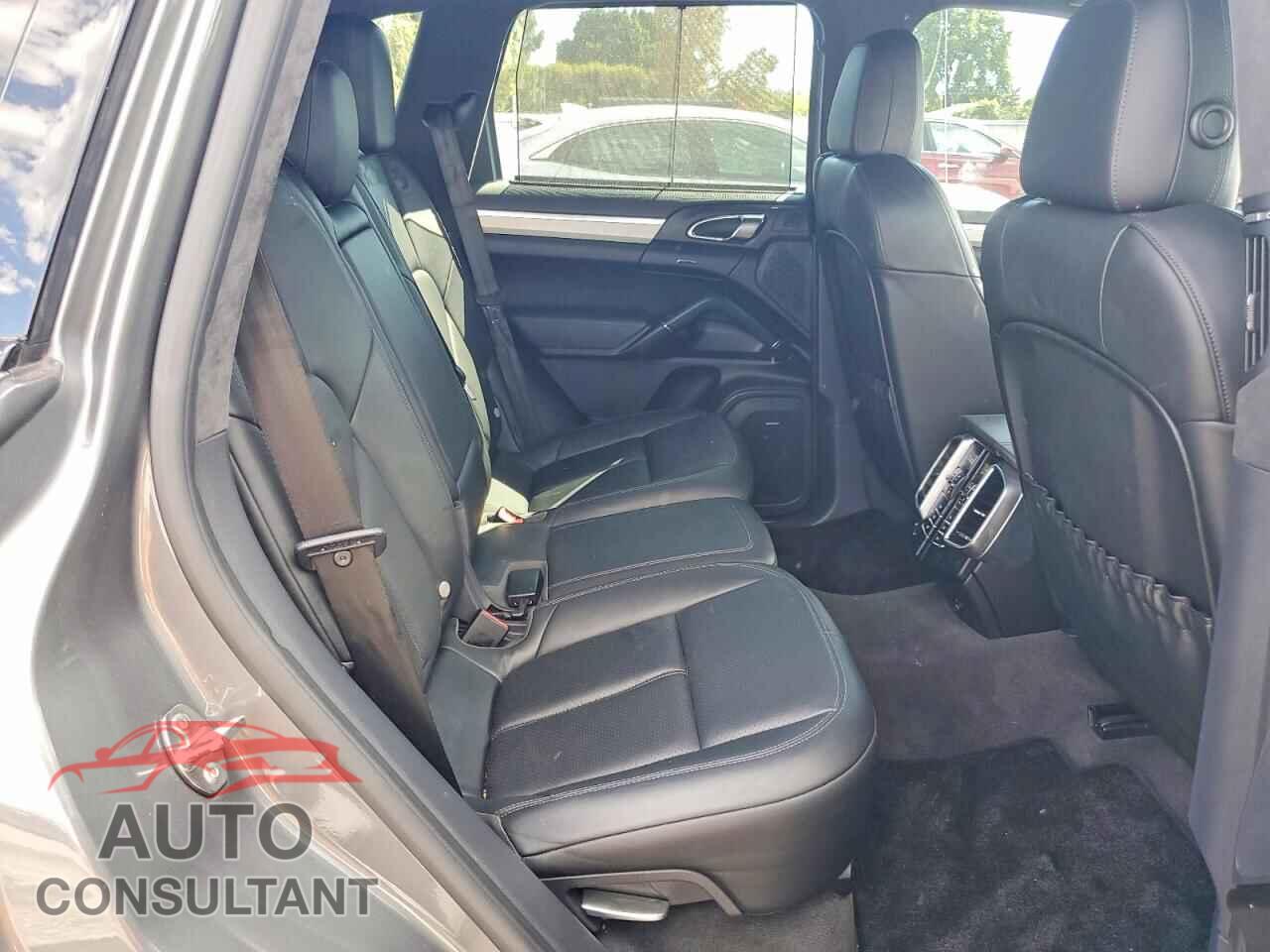 PORSCHE CAYENNE 2013 - WP1AD2A28DLA79926
