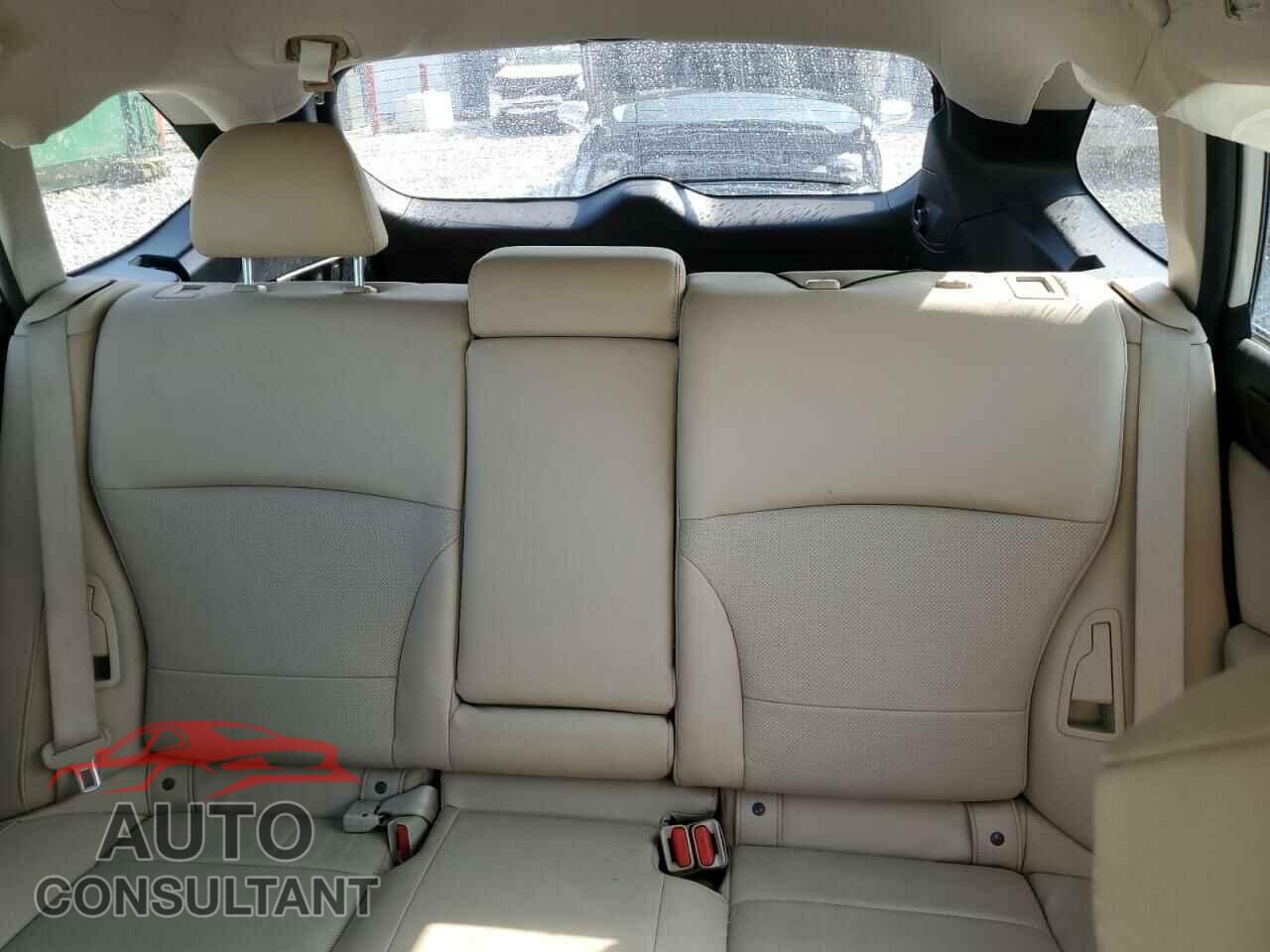 SUBARU OUTBACK 2017 - 4S4BSENC4H3440070
