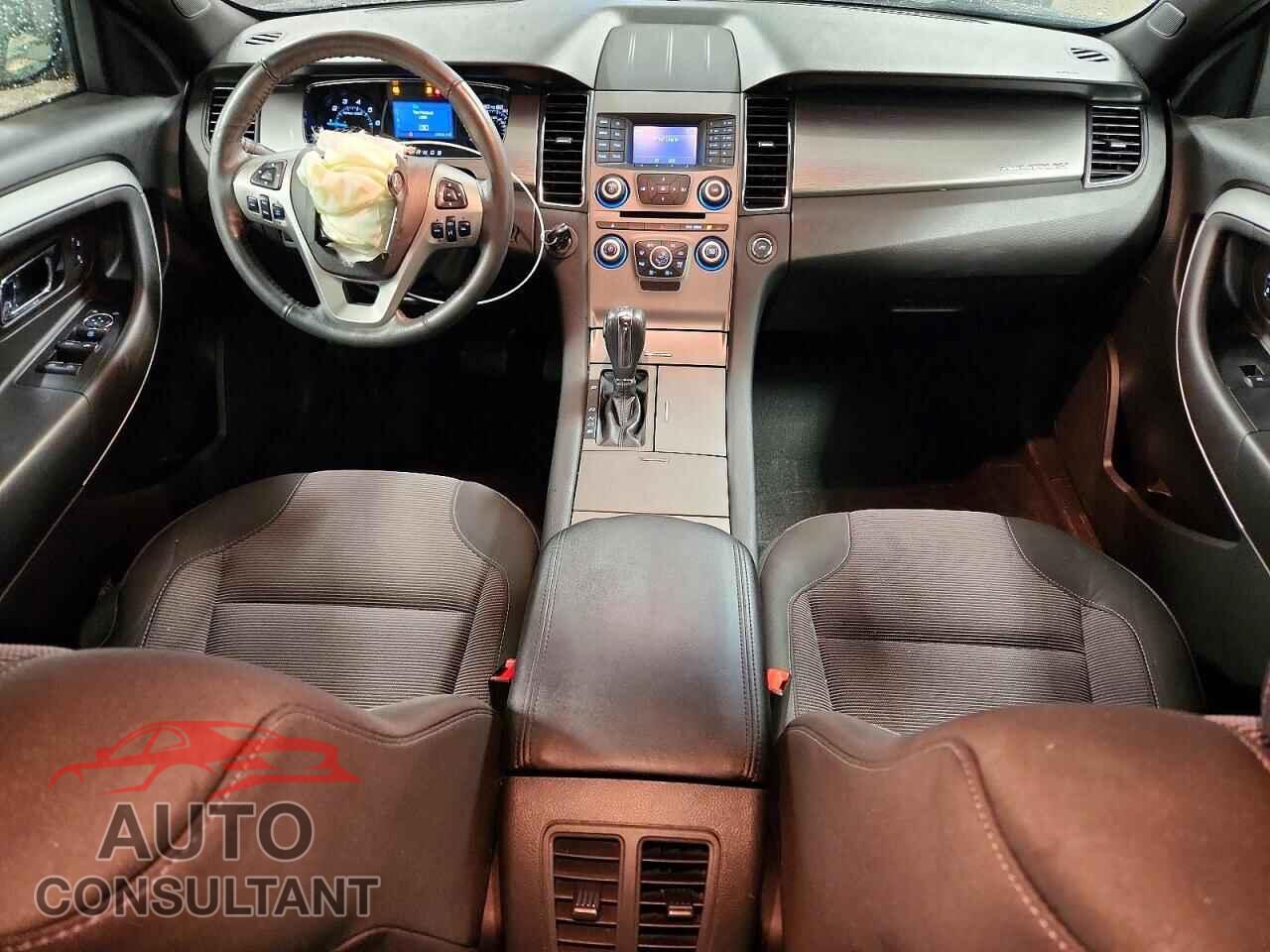 FORD TAURUS 2017 - 1FAHP2E85HG144385