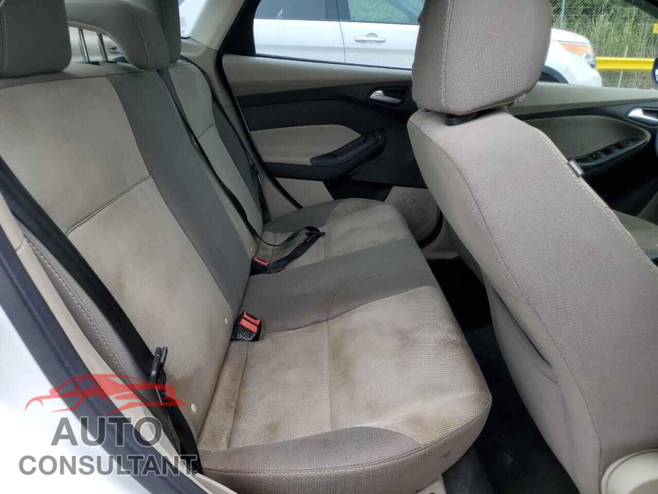 FORD FOCUS 2013 - 1FADP3F27DL116846