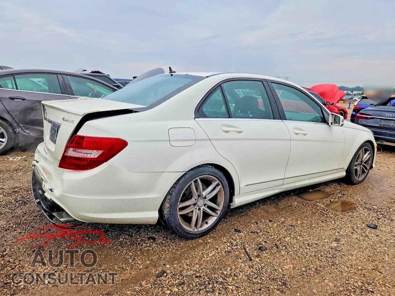 MERCEDES-BENZ C-CLASS 2012 - WDDGF8BBXCF873286