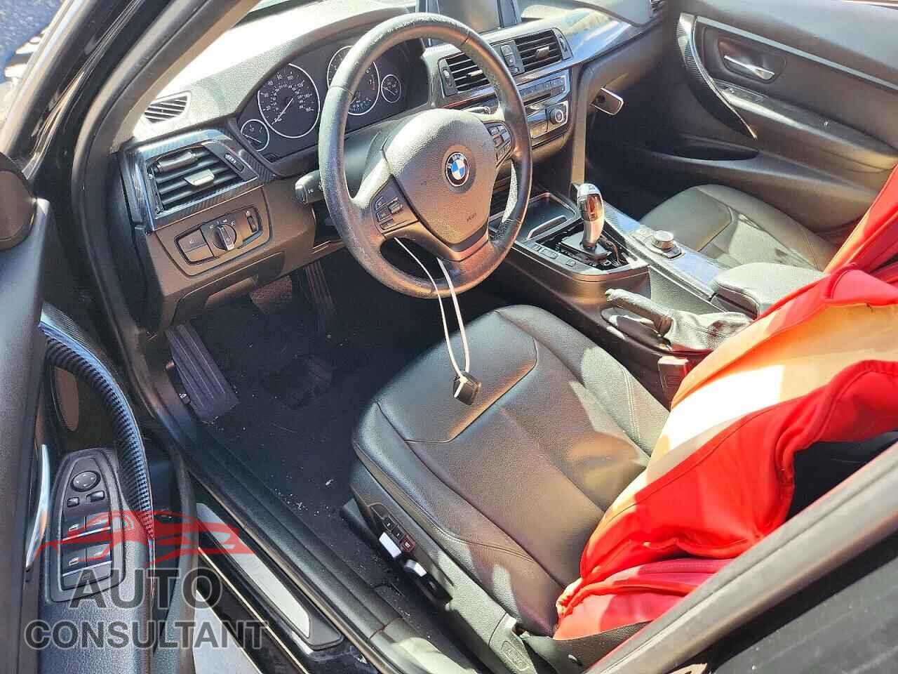 BMW 3 SERIES 2016 - WBA8A9C52GK616208