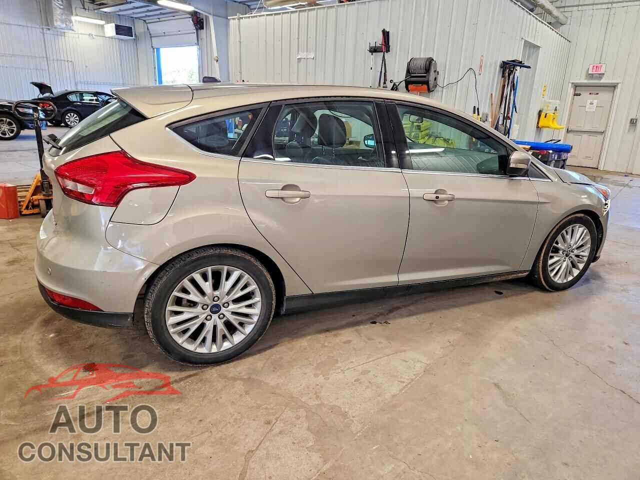 FORD FOCUS 2016 - 1FADP3N20GL234226