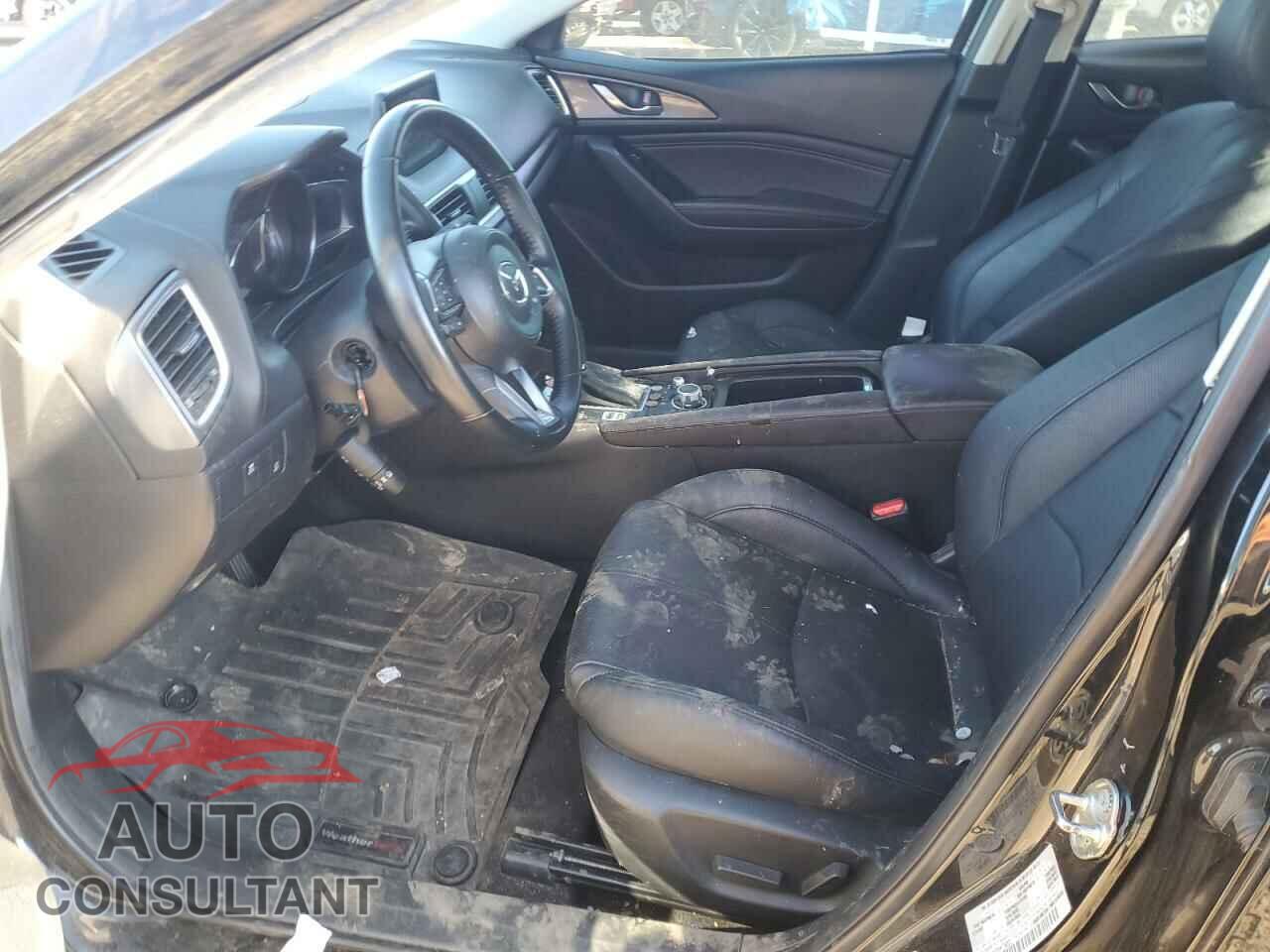 MAZDA 3 2017 - 3MZBN1M38HM136600