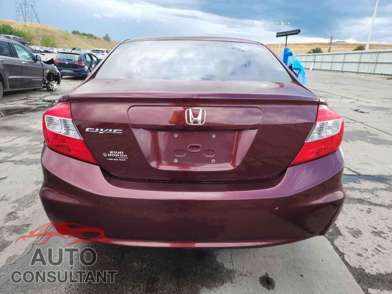 HONDA CIVIC 2012 - 2HGFB2F53CH584284