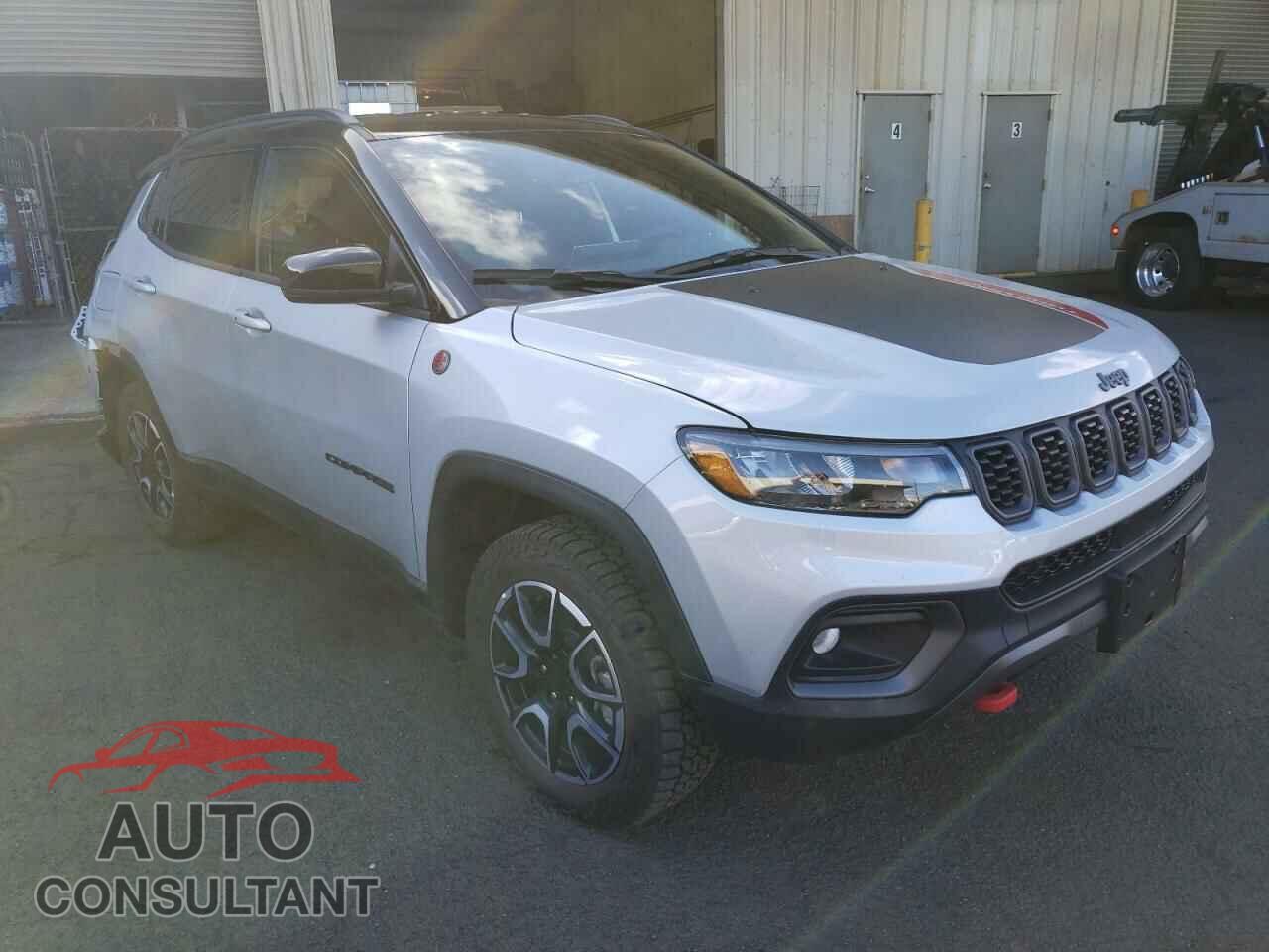 JEEP COMPASS 2024 - 3C4NJDDN4RT149706
