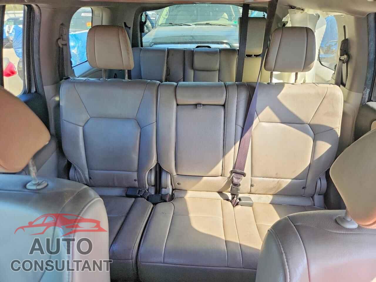 HONDA PILOT 2012 - 5FNYF3H61CB006181