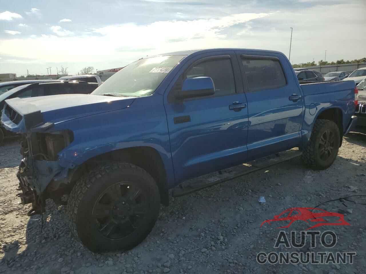 TOYOTA TUNDRA 2017 - 5TFAY5F19HX605597