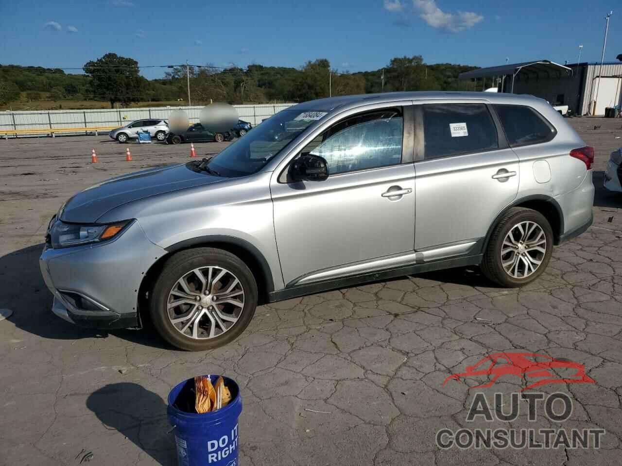 MITSUBISHI OUTLANDER 2018 - JA4AD3A33JZ000326