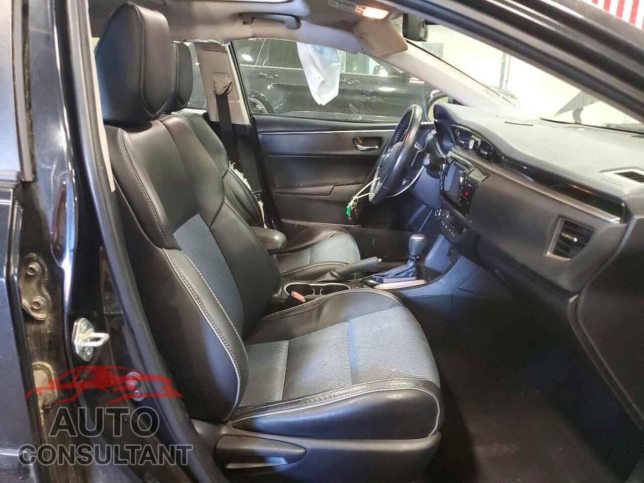 TOYOTA COROLLA 2015 - 5YFBURHE5FP324285