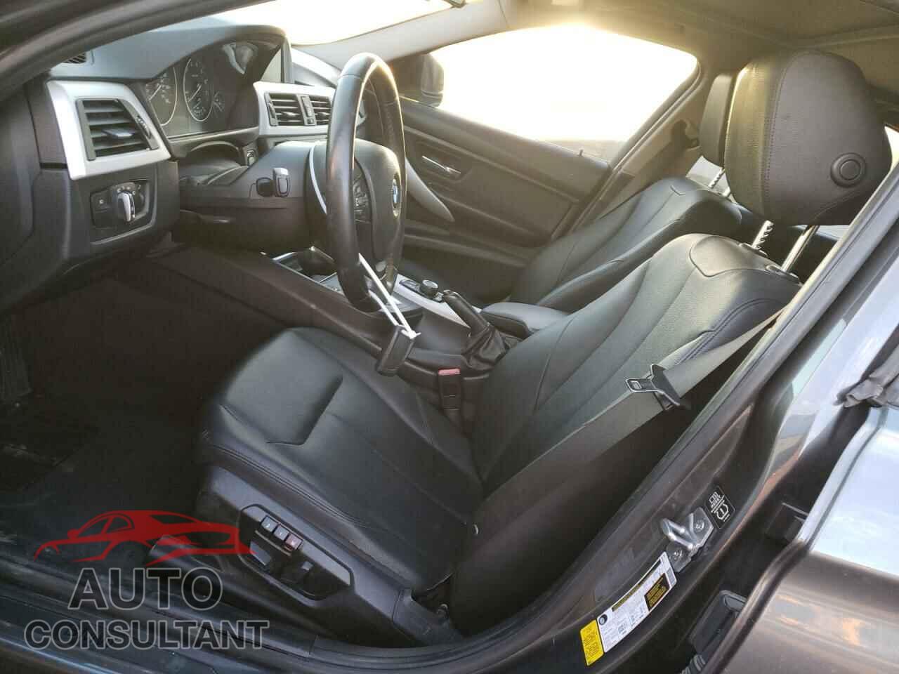 BMW 3 SERIES 2013 - WBA3C1C51DF442688