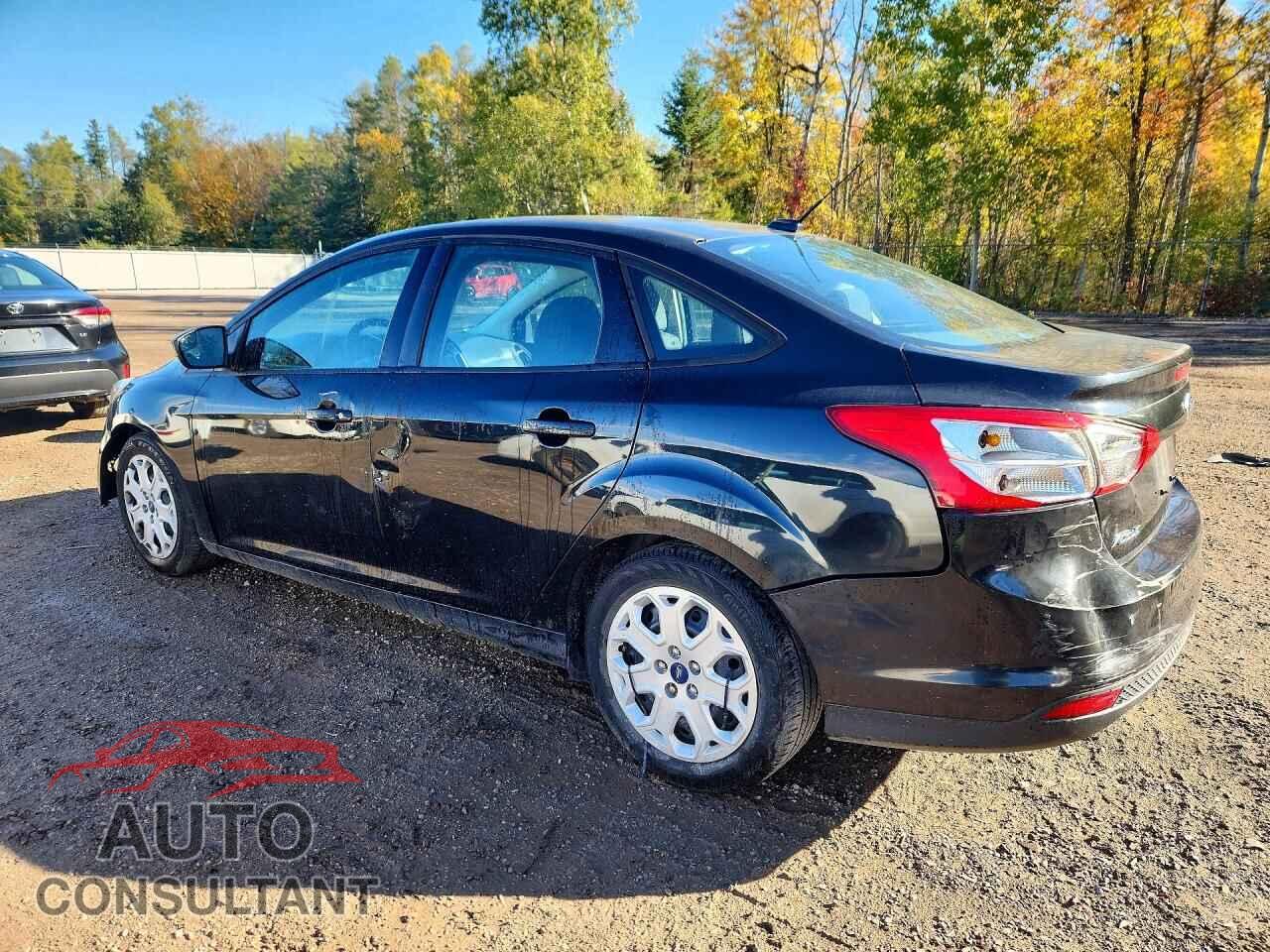 FORD FOCUS 2014 - 1FADP3F27EL364743