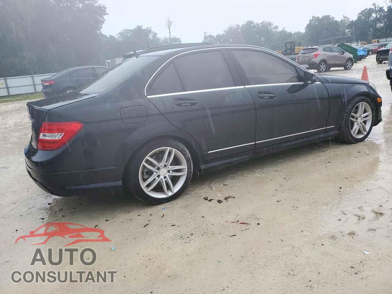 MERCEDES-BENZ C-CLASS 2014 - WDDGF4HB7EA932360