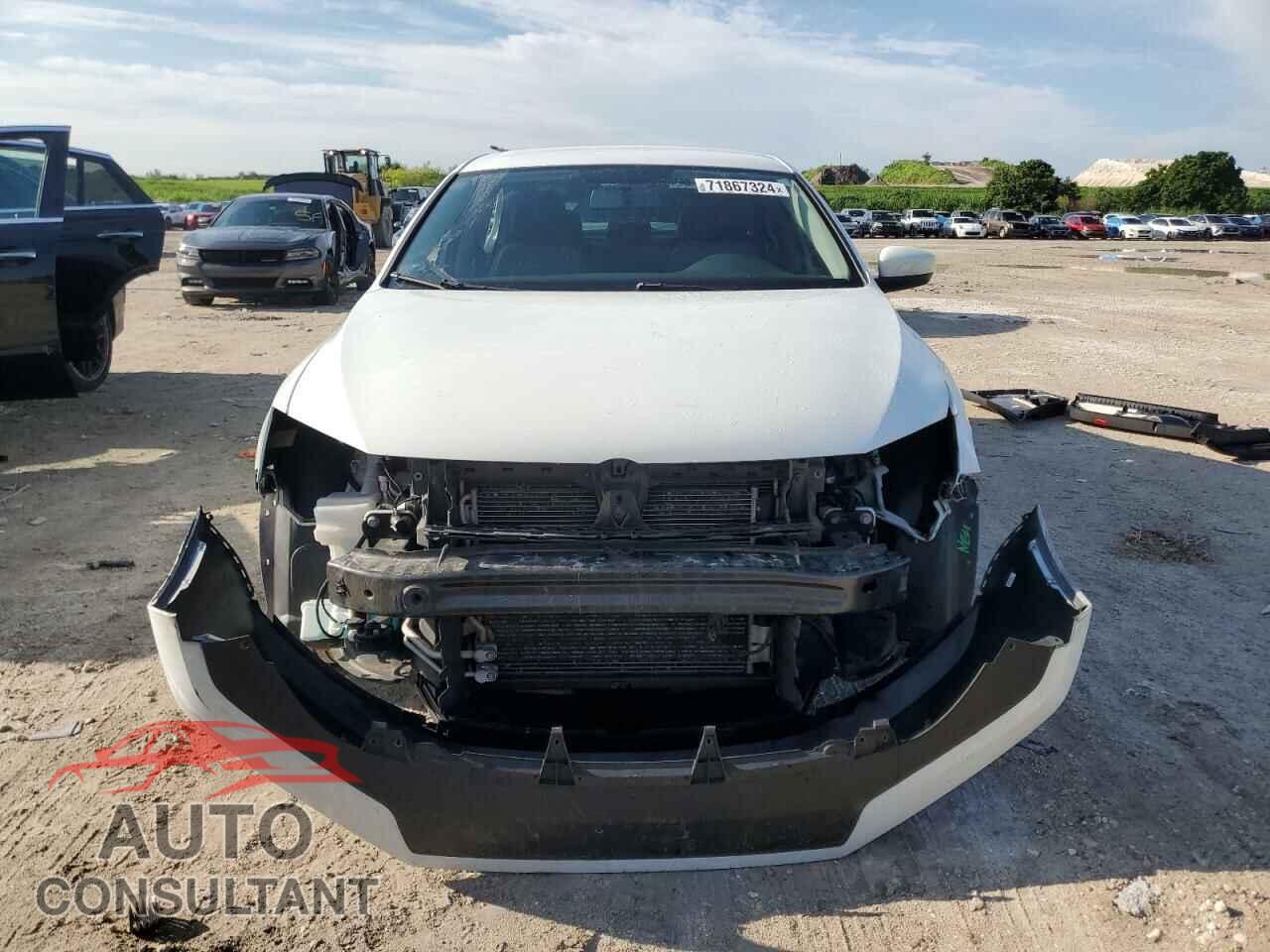 VOLKSWAGEN JETTA 2018 - 3VW2B7AJ7JM244968