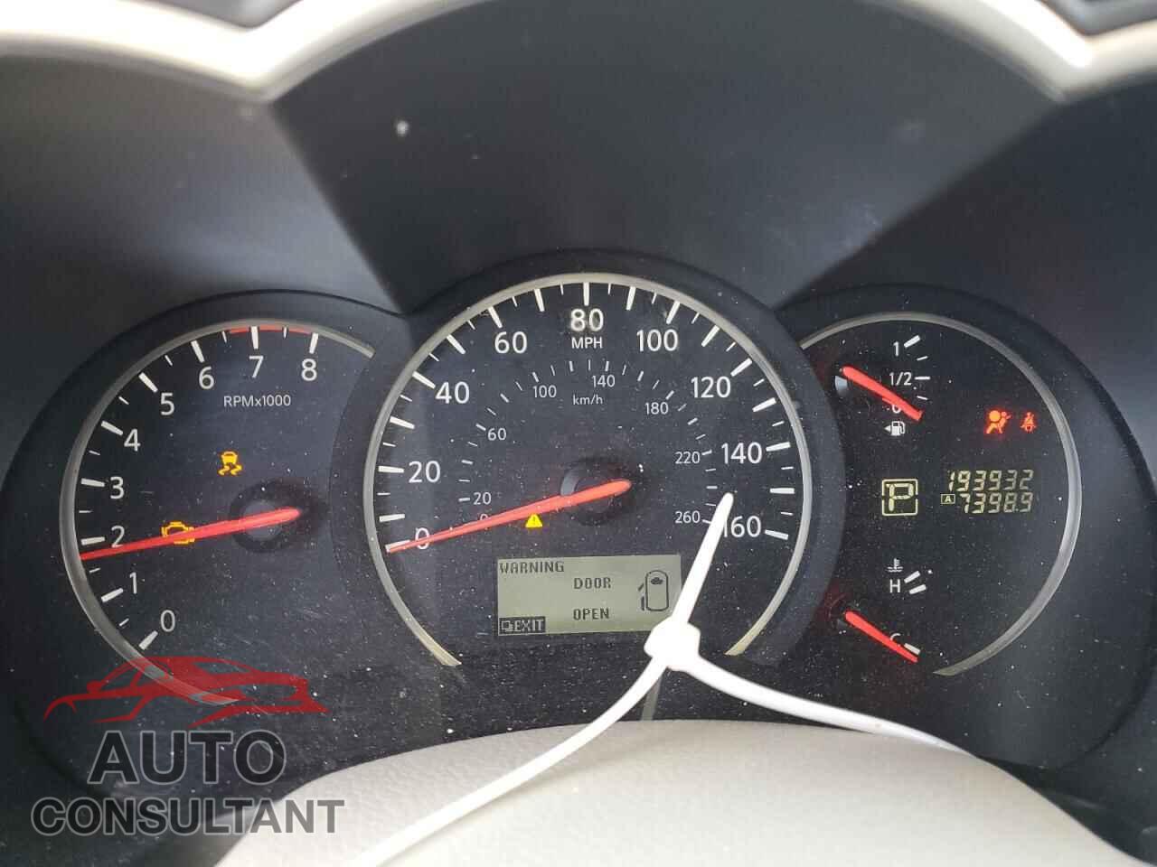 NISSAN QUEST 2013 - JN8AE2KPXD9068159