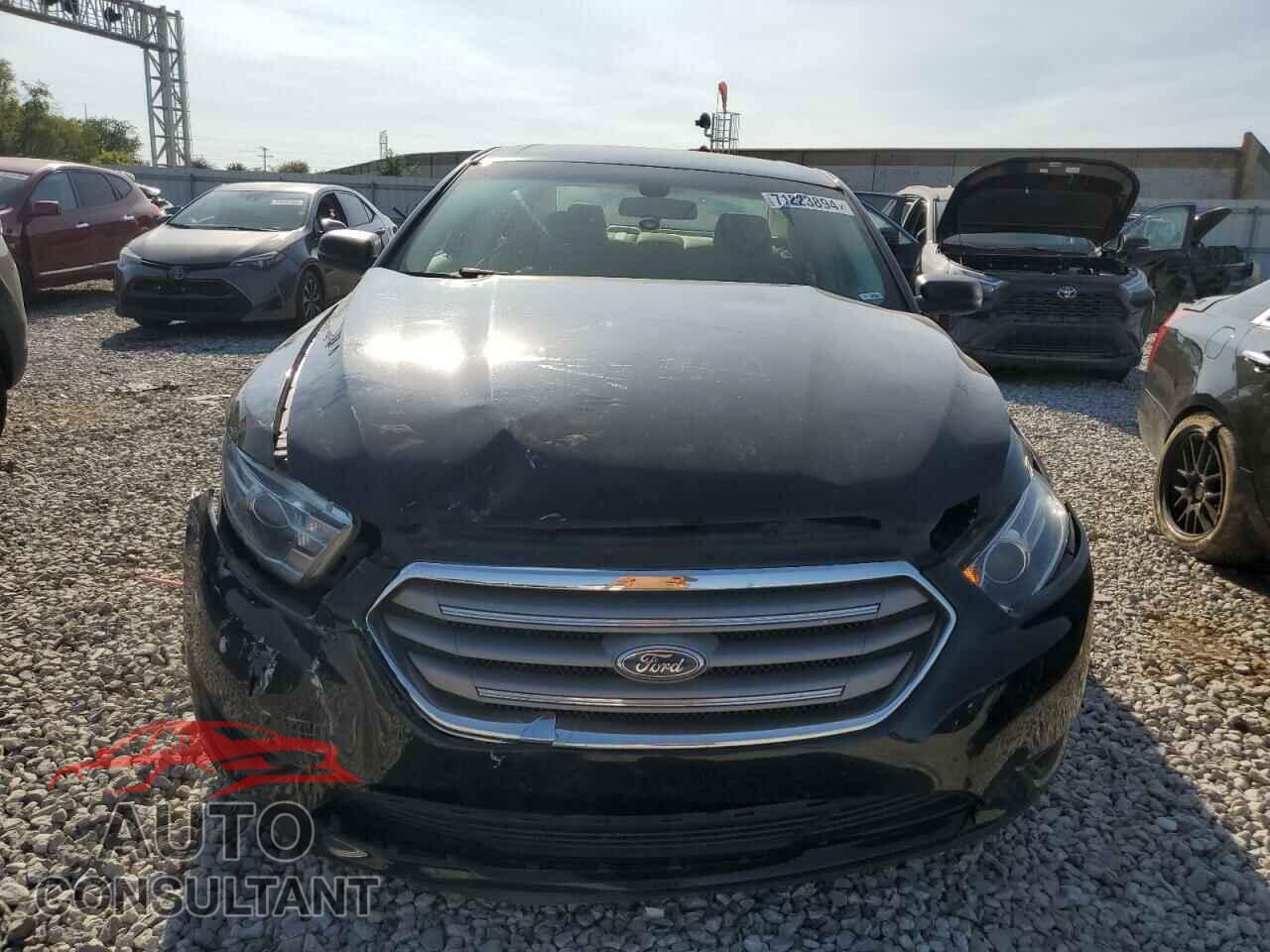 FORD TAURUS 2017 - 1FAHP2D88HG132541