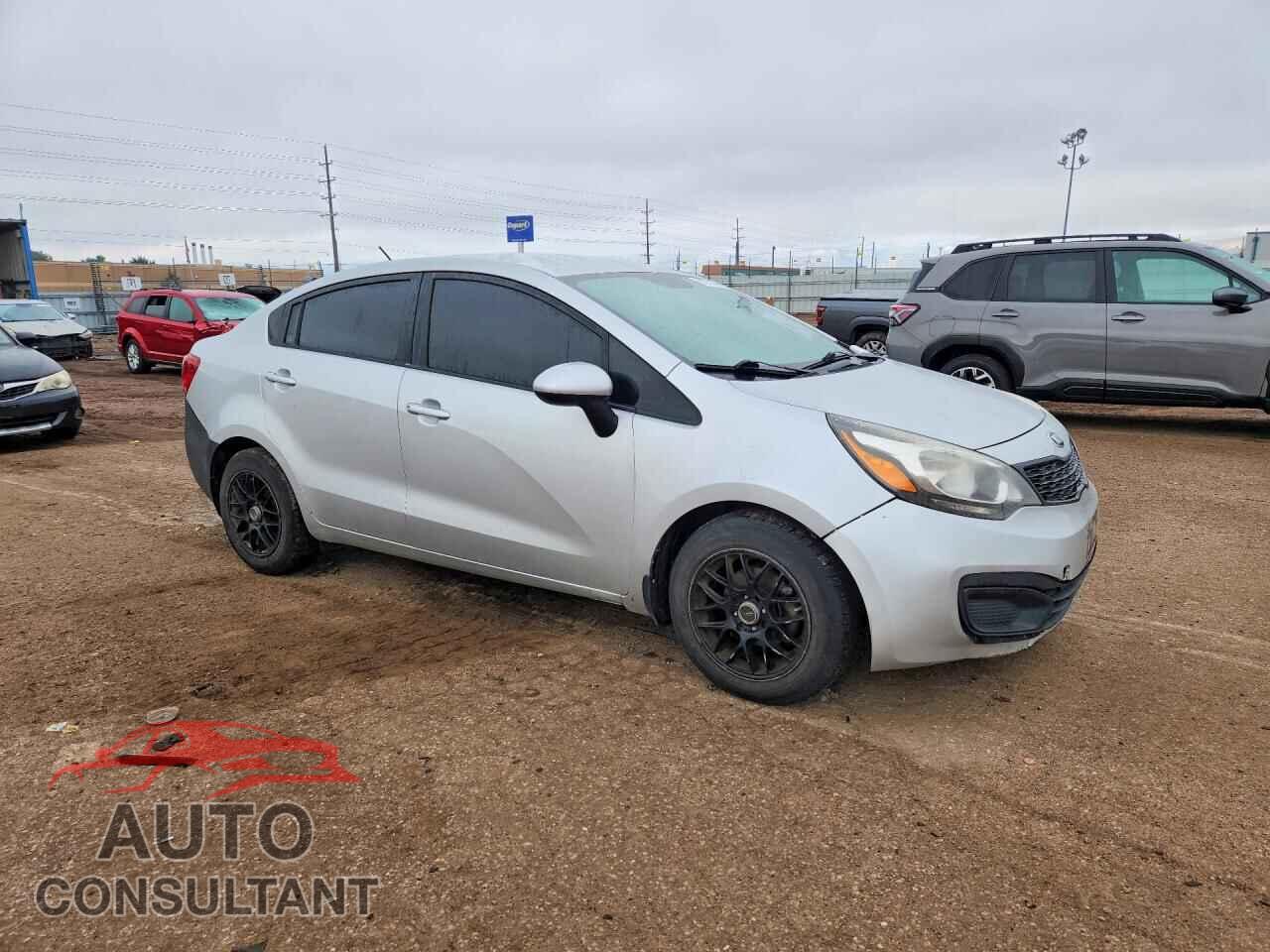 KIA RIO 2014 - KNADM4A34E6399101
