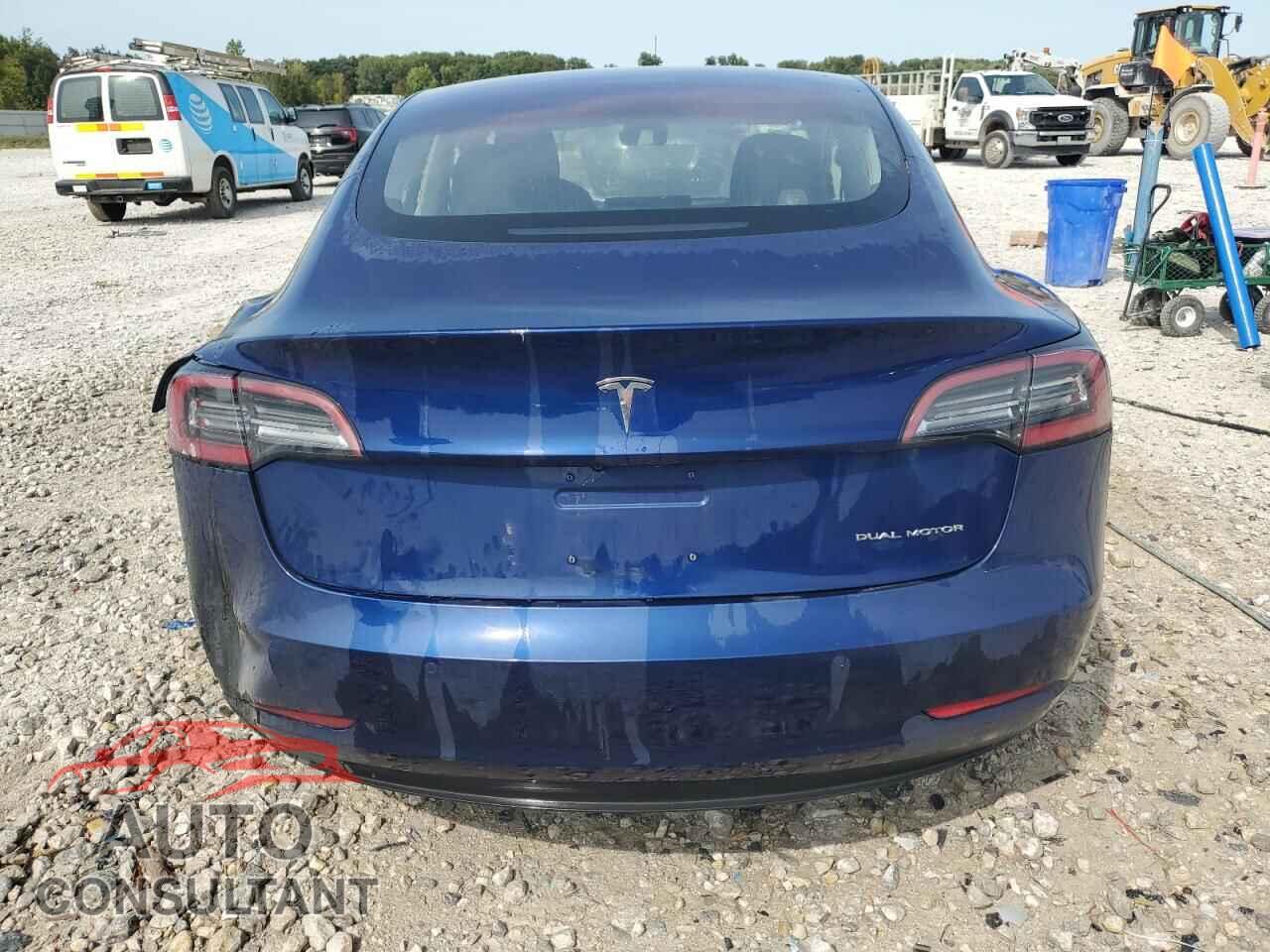 TESLA MODEL 3 2018 - 5YJ3E1EBXJF133897