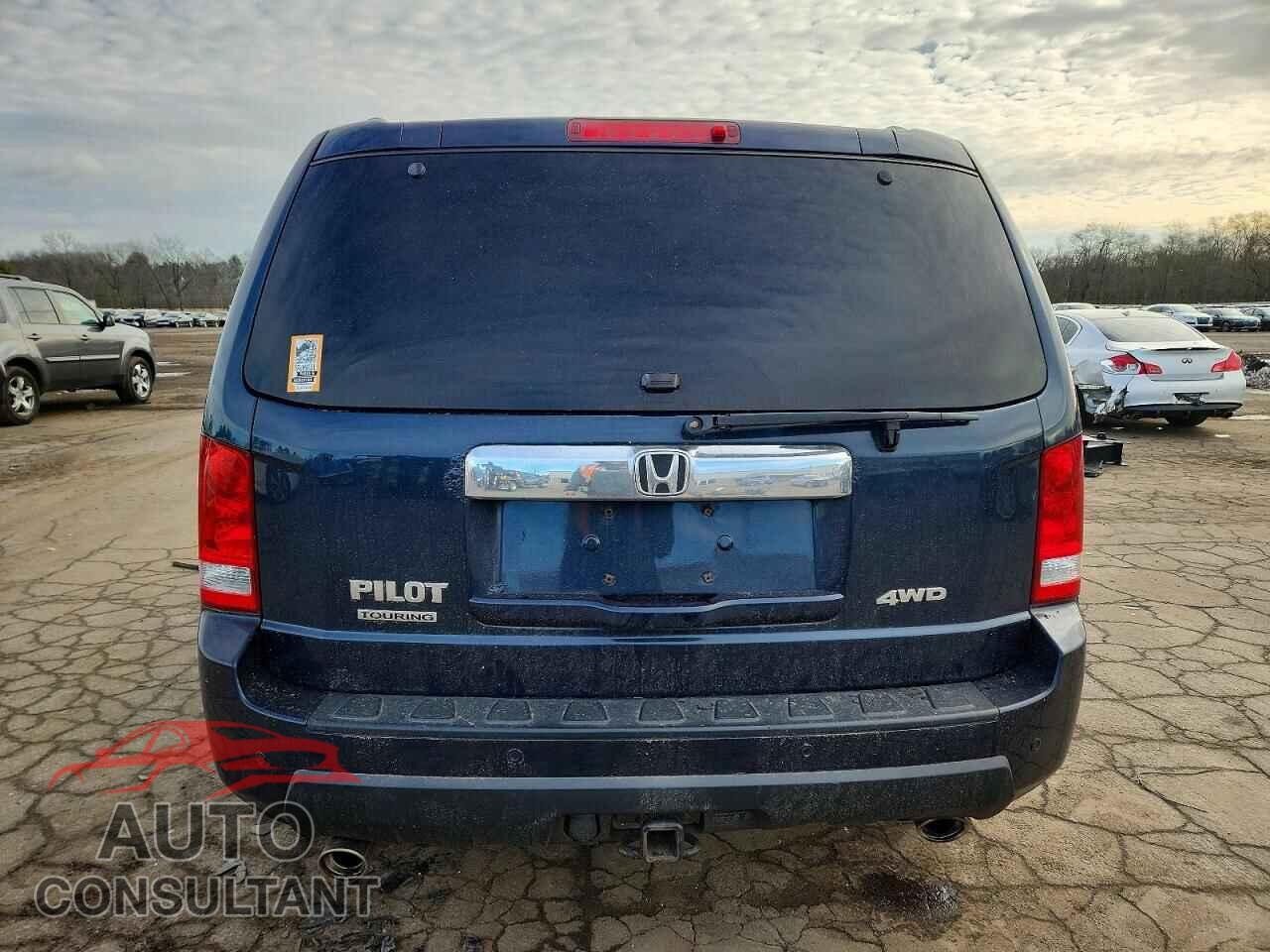 HONDA PILOT 2011 - 5FNYF4H90BB105511
