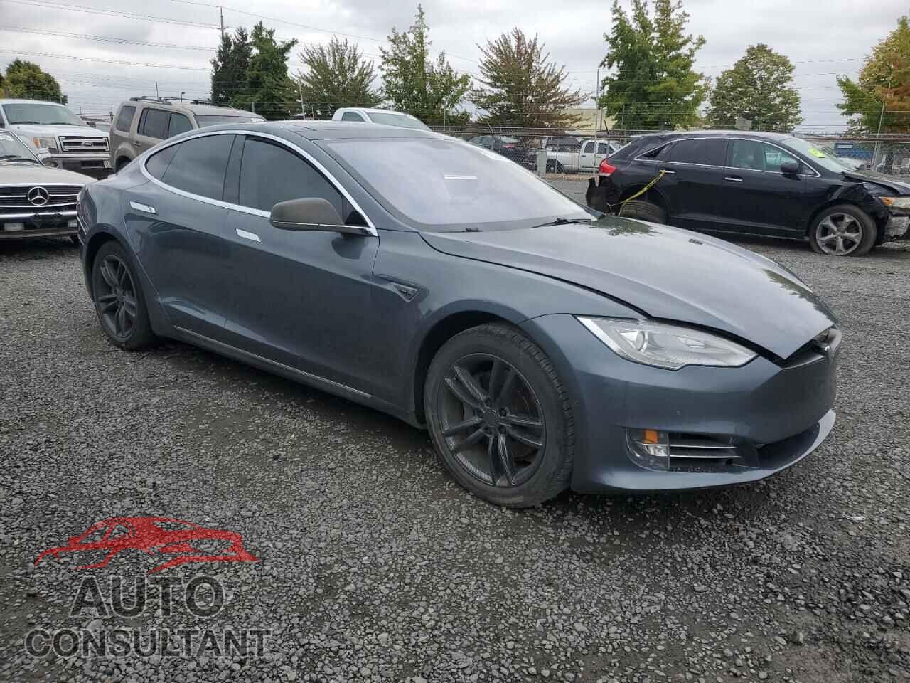 TESLA MODEL S 2013 - 5YJSA1DP5DFP20016