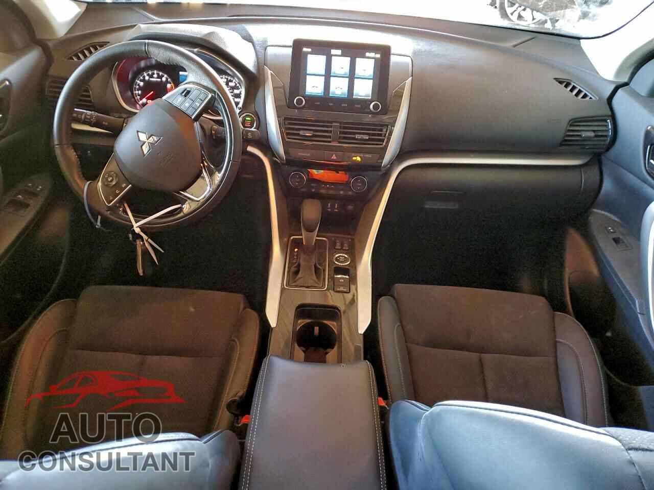 MITSUBISHI ECLIPSE 2025 - JA4ATWAA6SZ008103