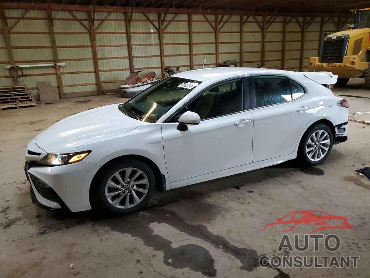 TOYOTA CAMRY 2022 - 4T1G11AK5NU059641