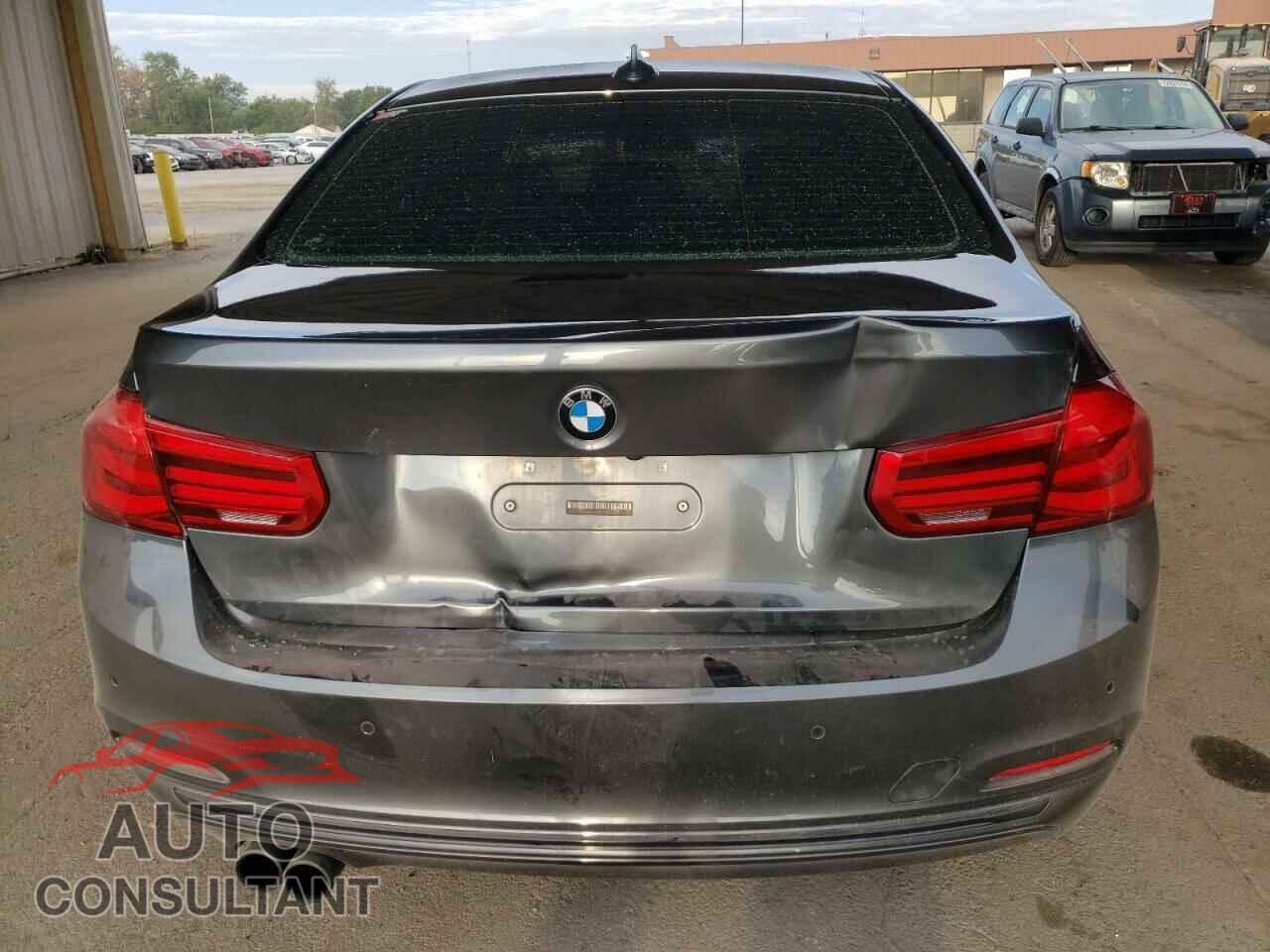 BMW 3 SERIES 2017 - WBA8D9G35HNU62352
