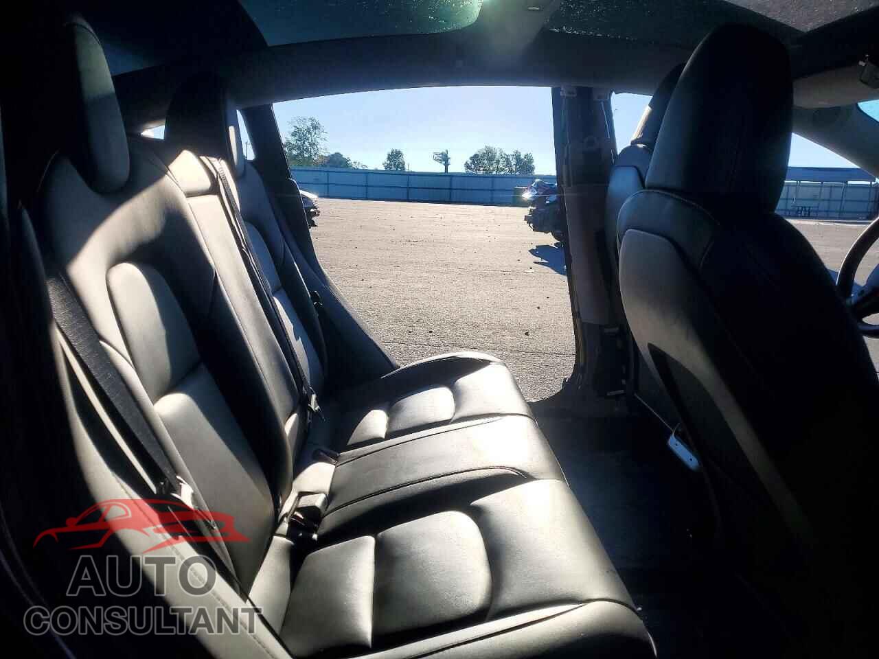 TESLA MODEL 3 2023 - 5YJ3E1EA5PF497449