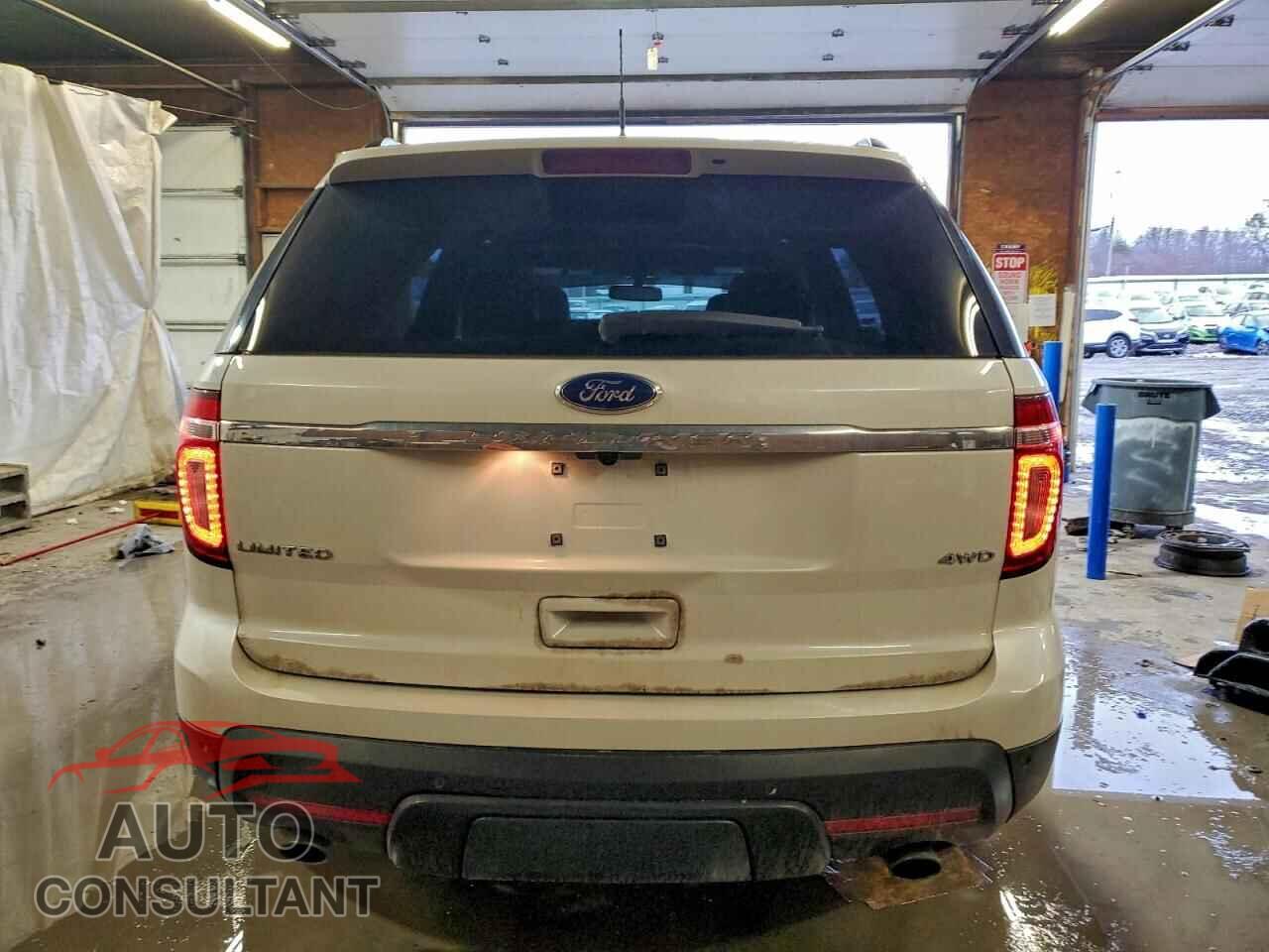FORD EXPLORER 2011 - 1FMHK8F88BGA49820