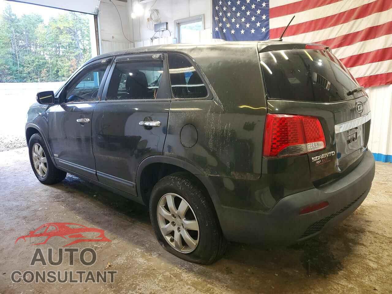 KIA SORENTO 2011 - 5XYKTCA14BG112905
