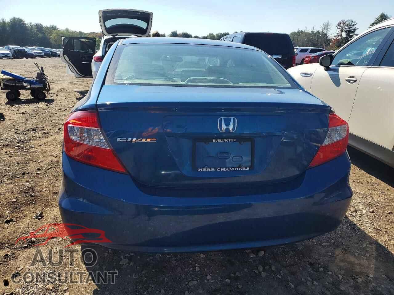HONDA CIVIC 2012 - 2HGFB2F95CH546719