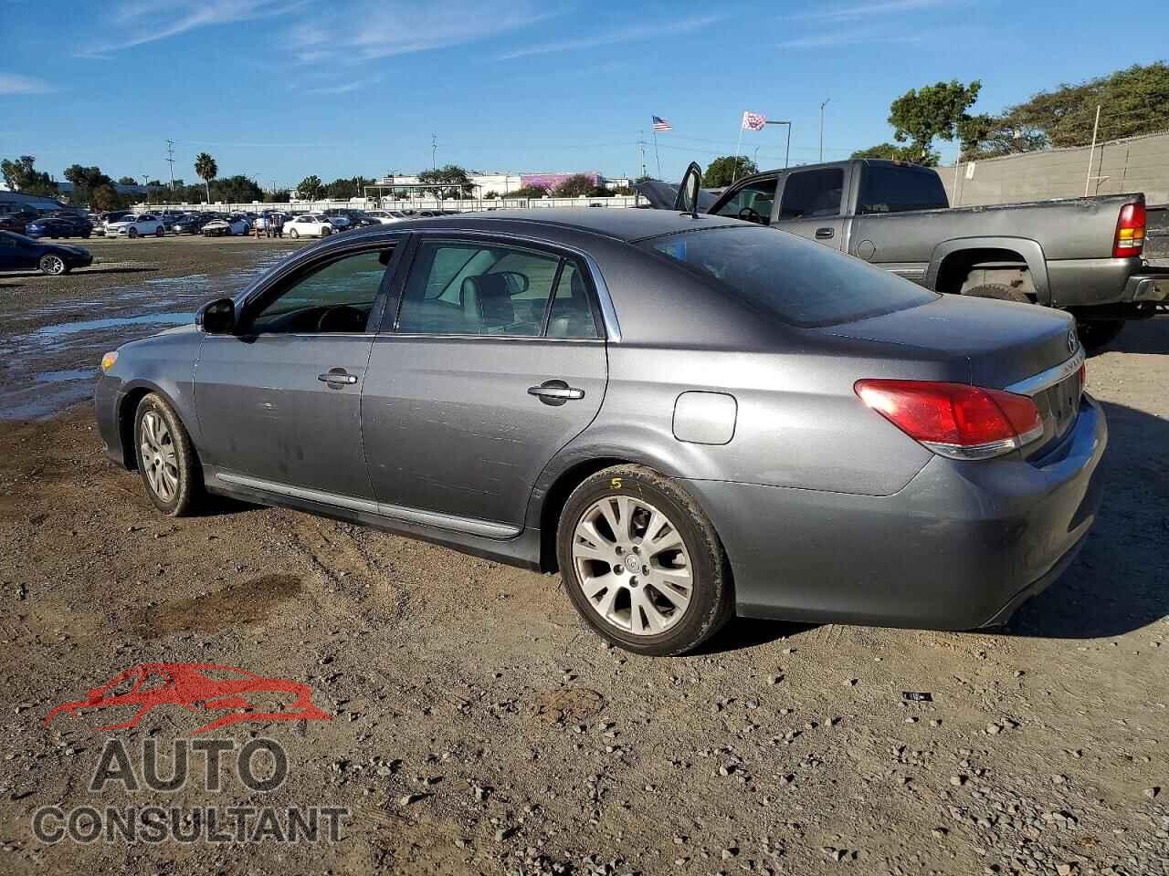 TOYOTA AVALON 2012 - 4T1BK3DB2CU444652