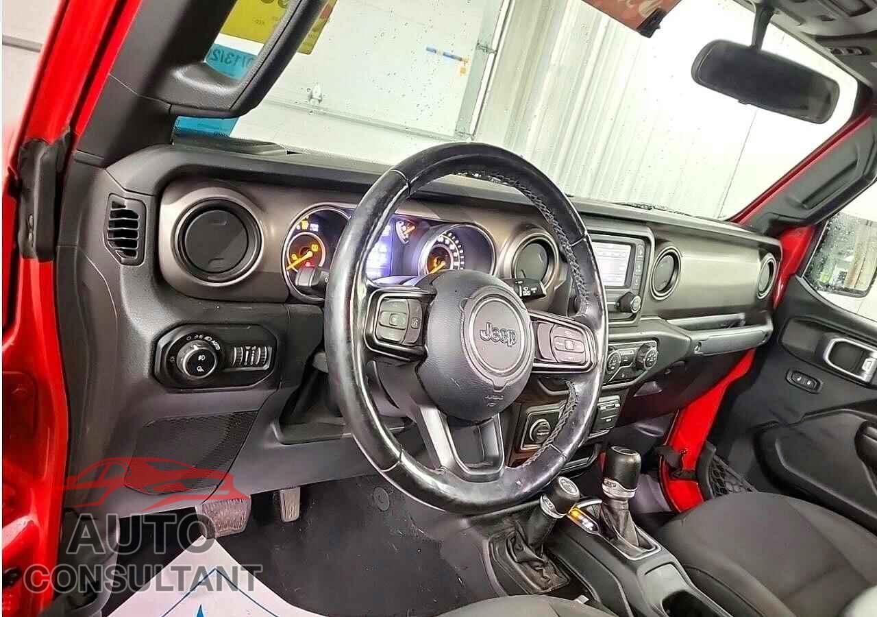 JEEP GLADIATOR 2020 - 1C6HJTAG2LL207125