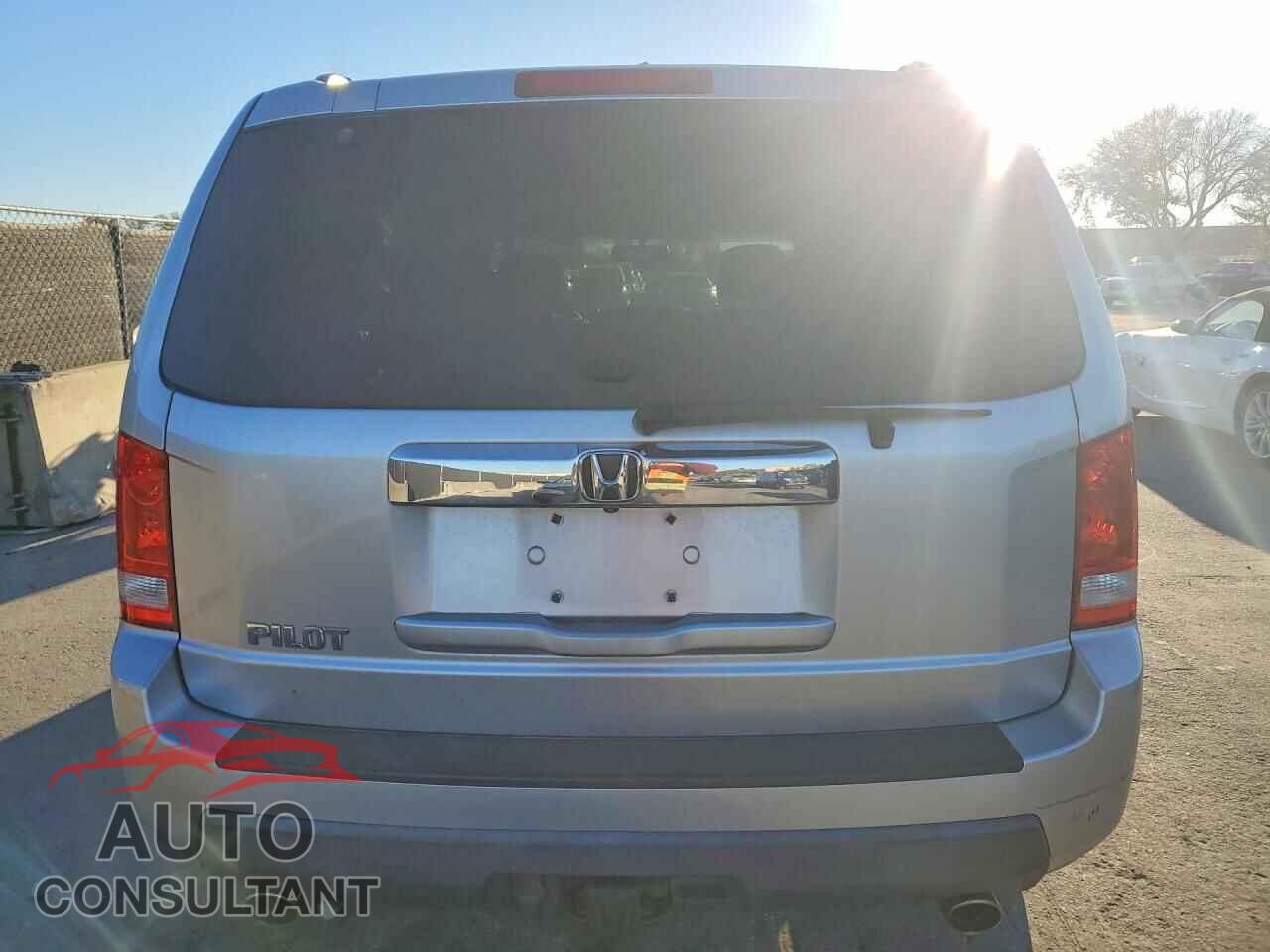 HONDA PILOT 2011 - 5FNYF3H53BB004065