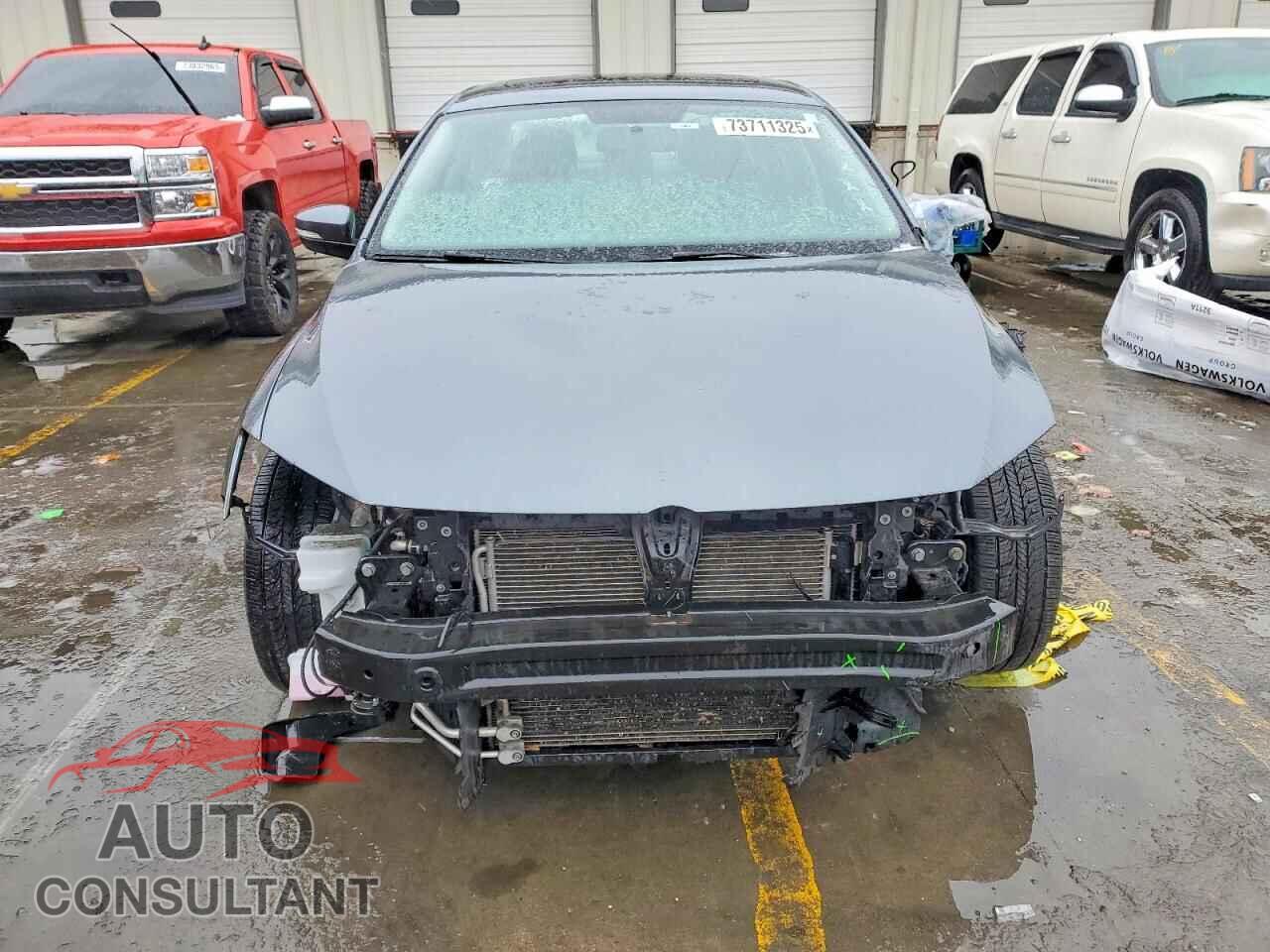 VOLKSWAGEN JETTA 2017 - 3VWDB7AJ6HM382746