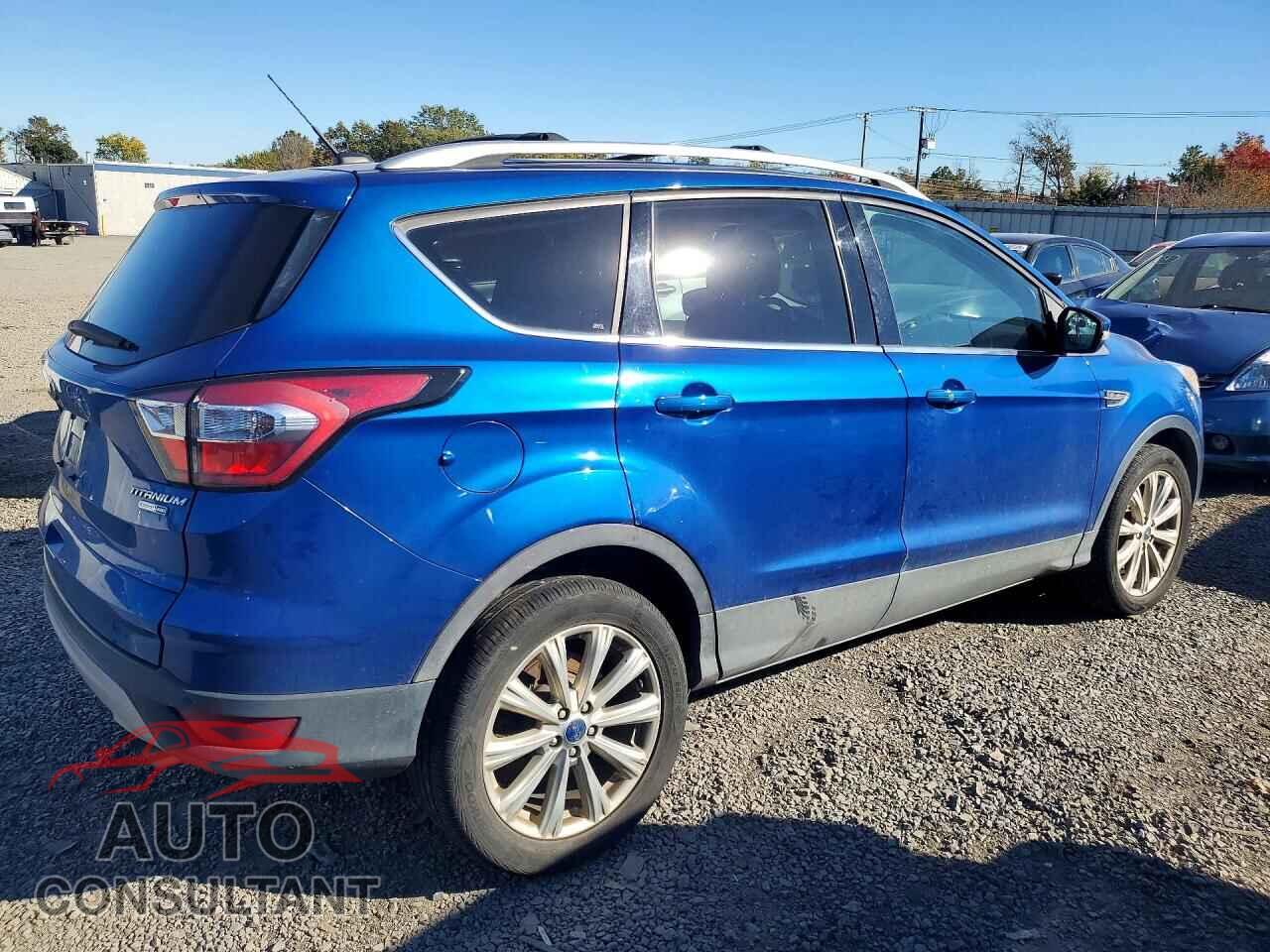 FORD ESCAPE 2017 - 1FMCU9JD5HUD14816