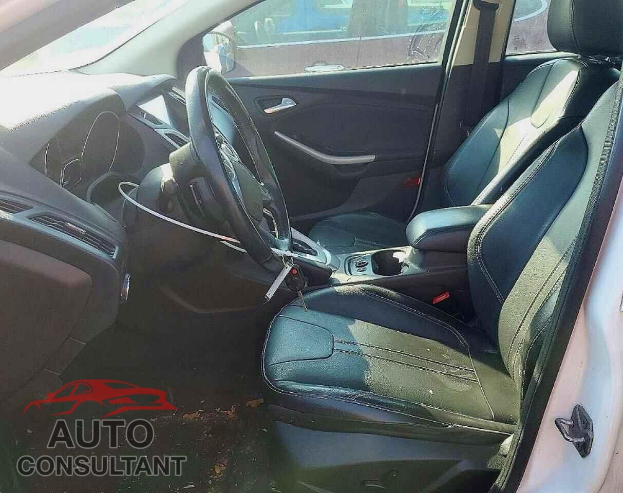 FORD FOCUS 2014 - 1FADP3F20EL240846