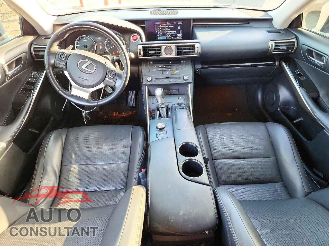 LEXUS IS 2016 - JTHBA1D2XG5017276