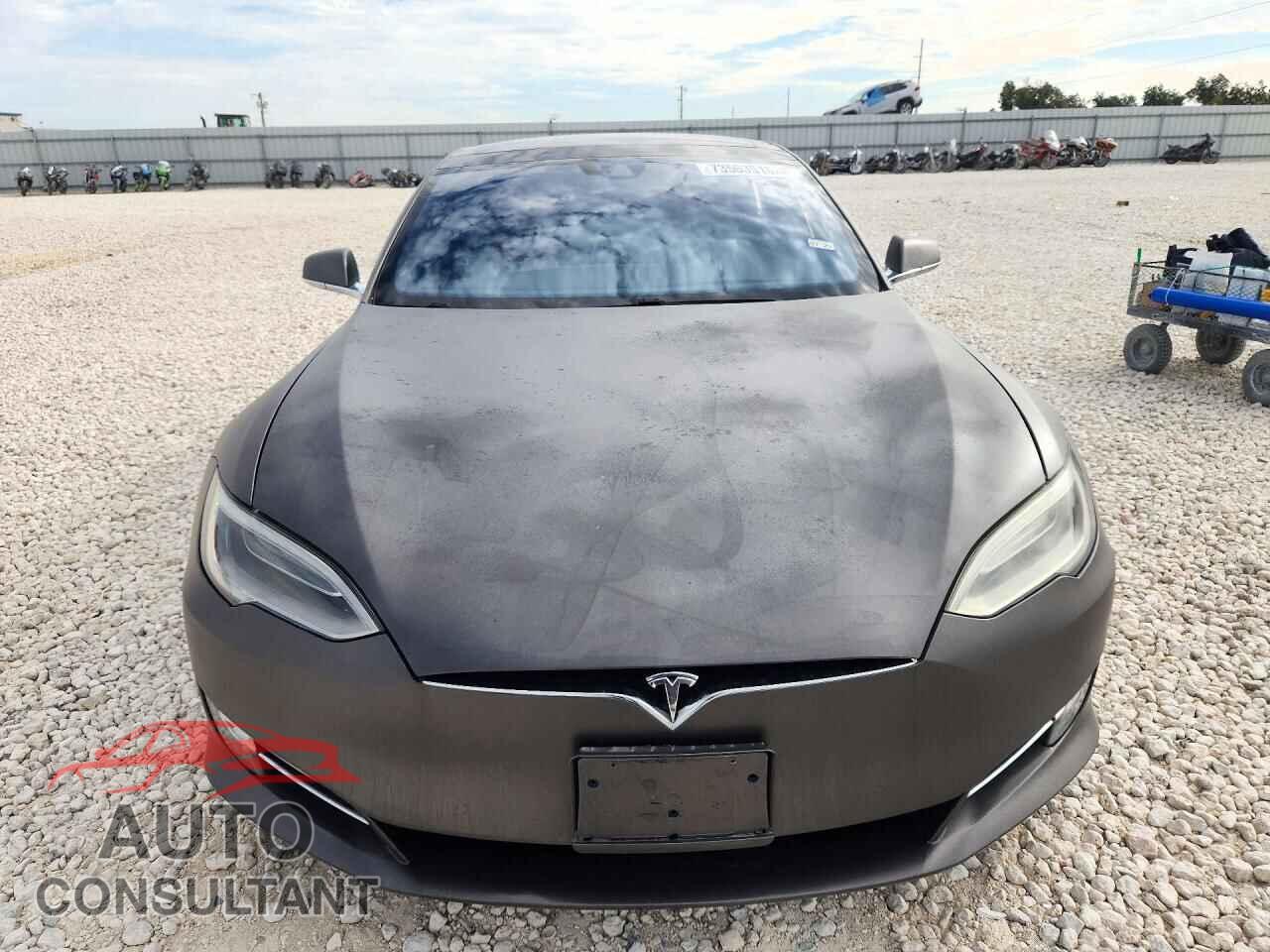 TESLA MODEL S 2016 - 5YJSA1E13GF157093