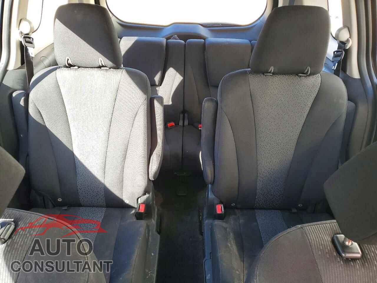 MAZDA 5 2012 - JM1CW2CL9C0101586